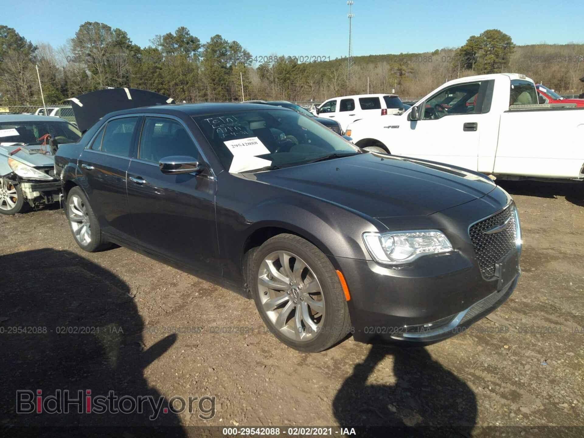 Фотография 2C3CCAEG6KH634237 - CHRYSLER 300 2019