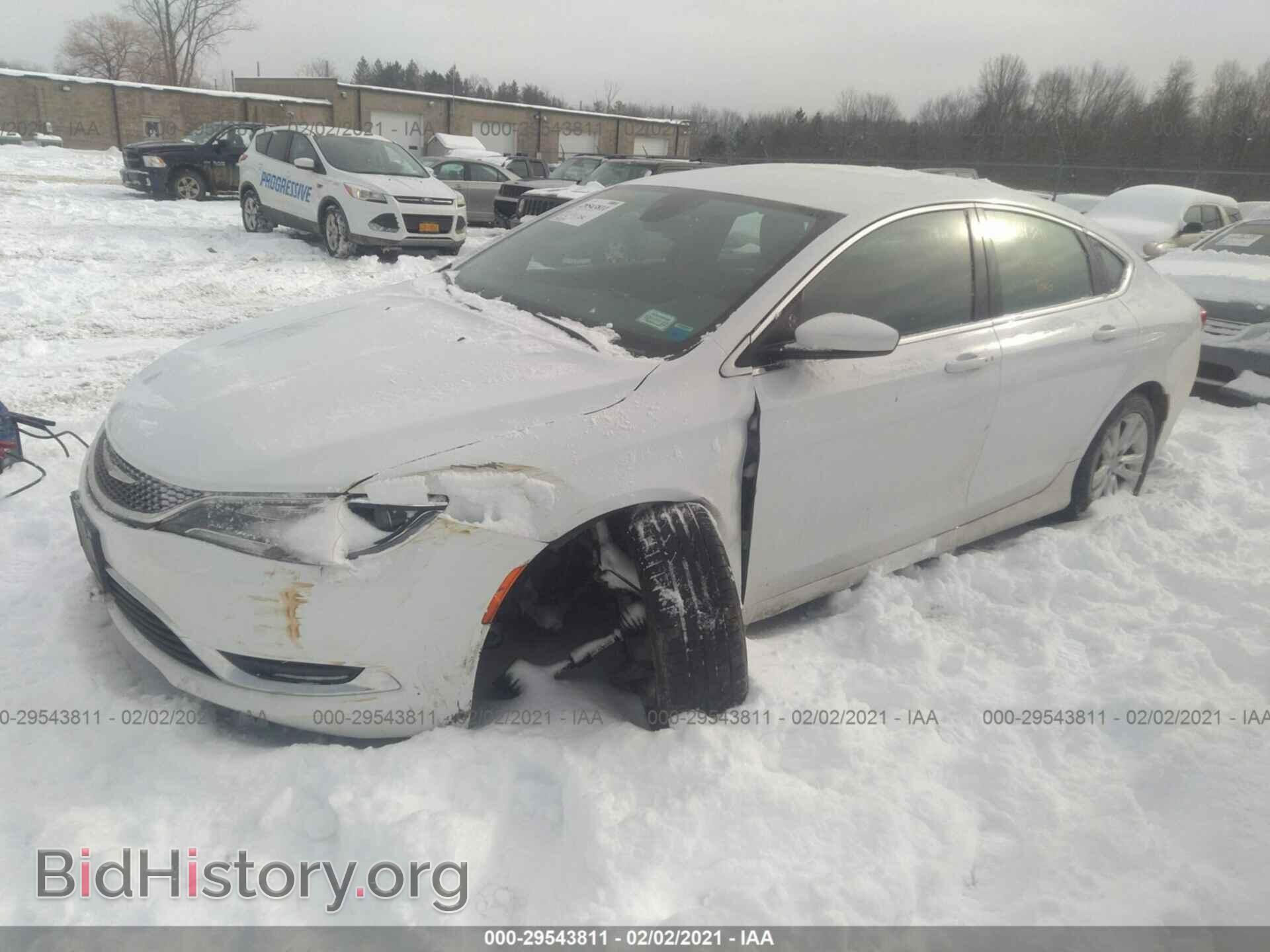 2016 CHRYSLER 200 - VIN: 1C3CCCAB5GN153870 - Фото 2