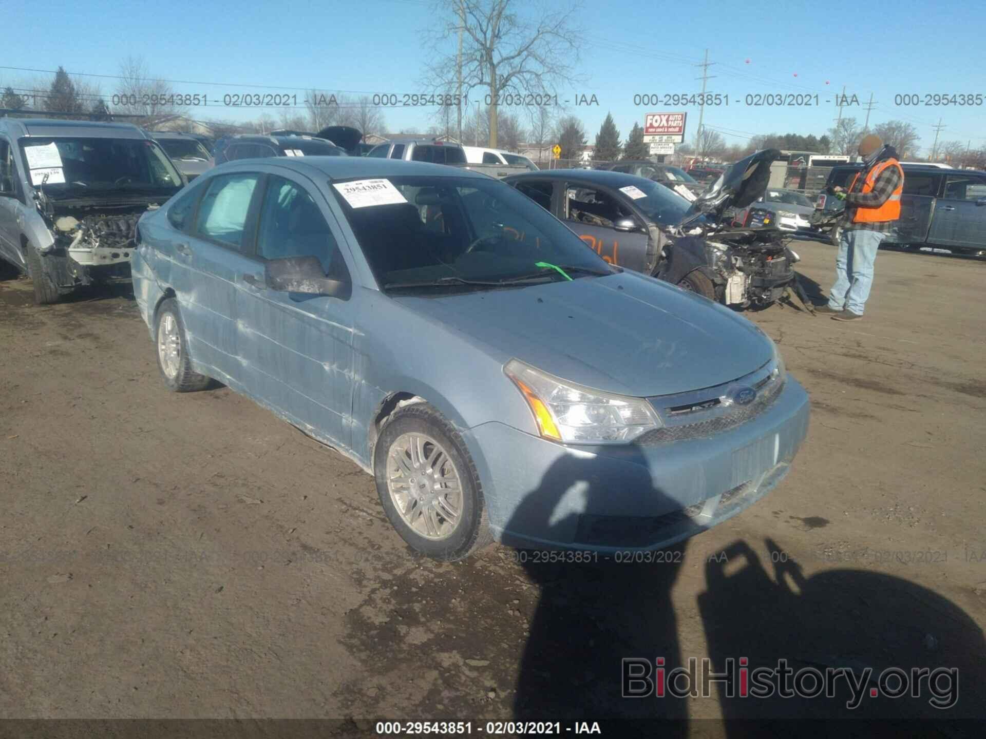 Photo 1FAHP35N99W196170 - FORD FOCUS 2009