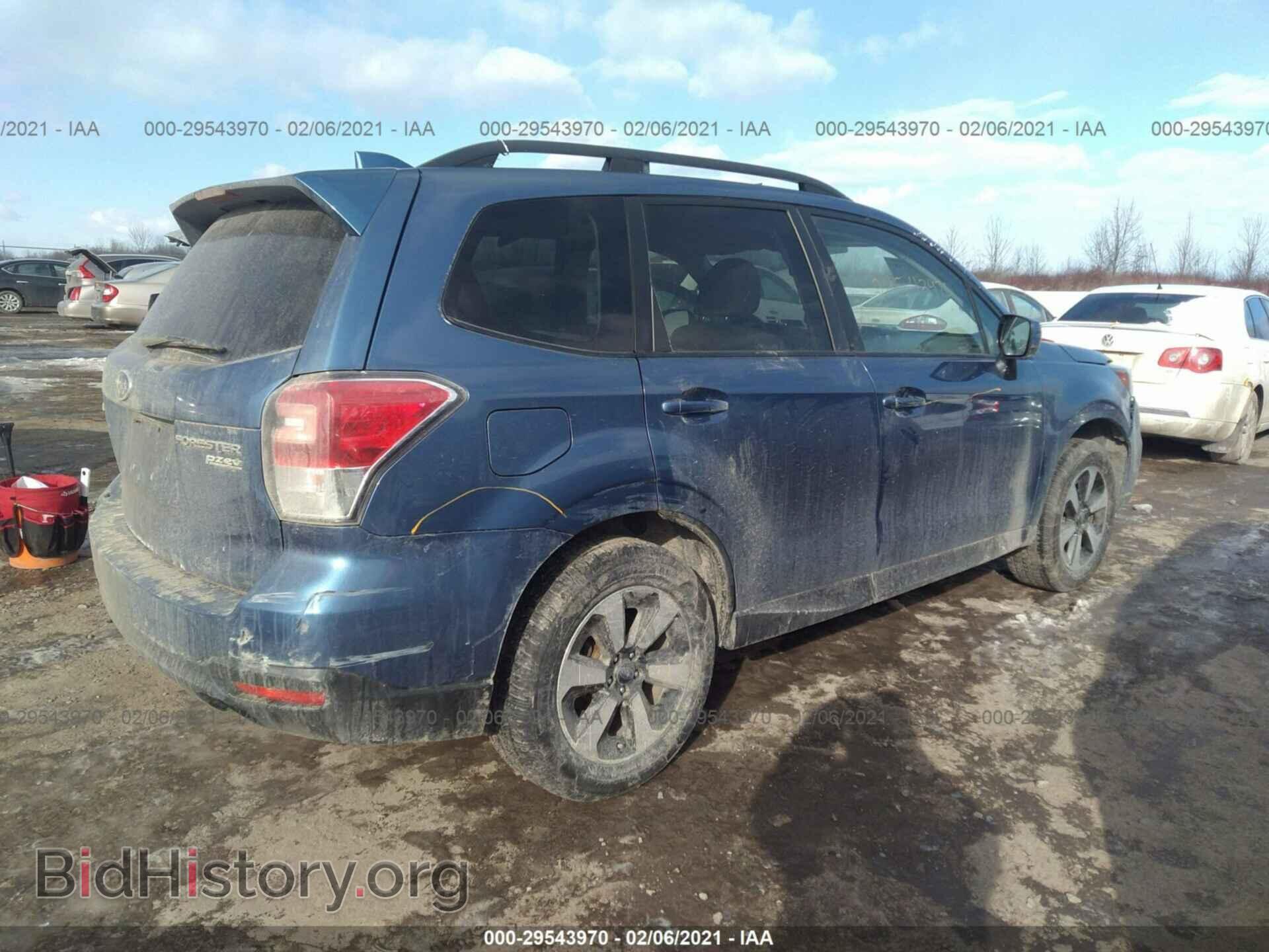 2017 SUBARU FORESTER - VIN: JF2SJAEC0HH481509 - Фото 4