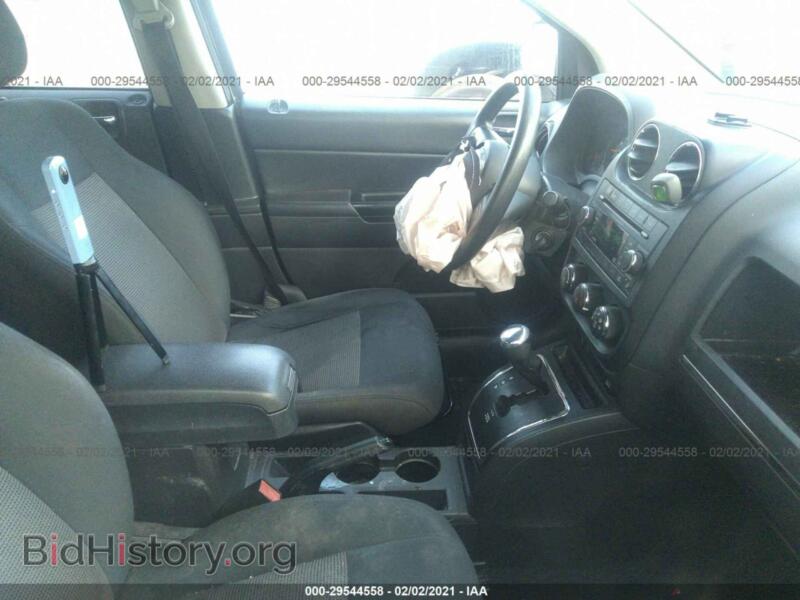 2012 Jeep COMPASS (VIN 1C4NJCBA4CD660081) — фото 5 из 11