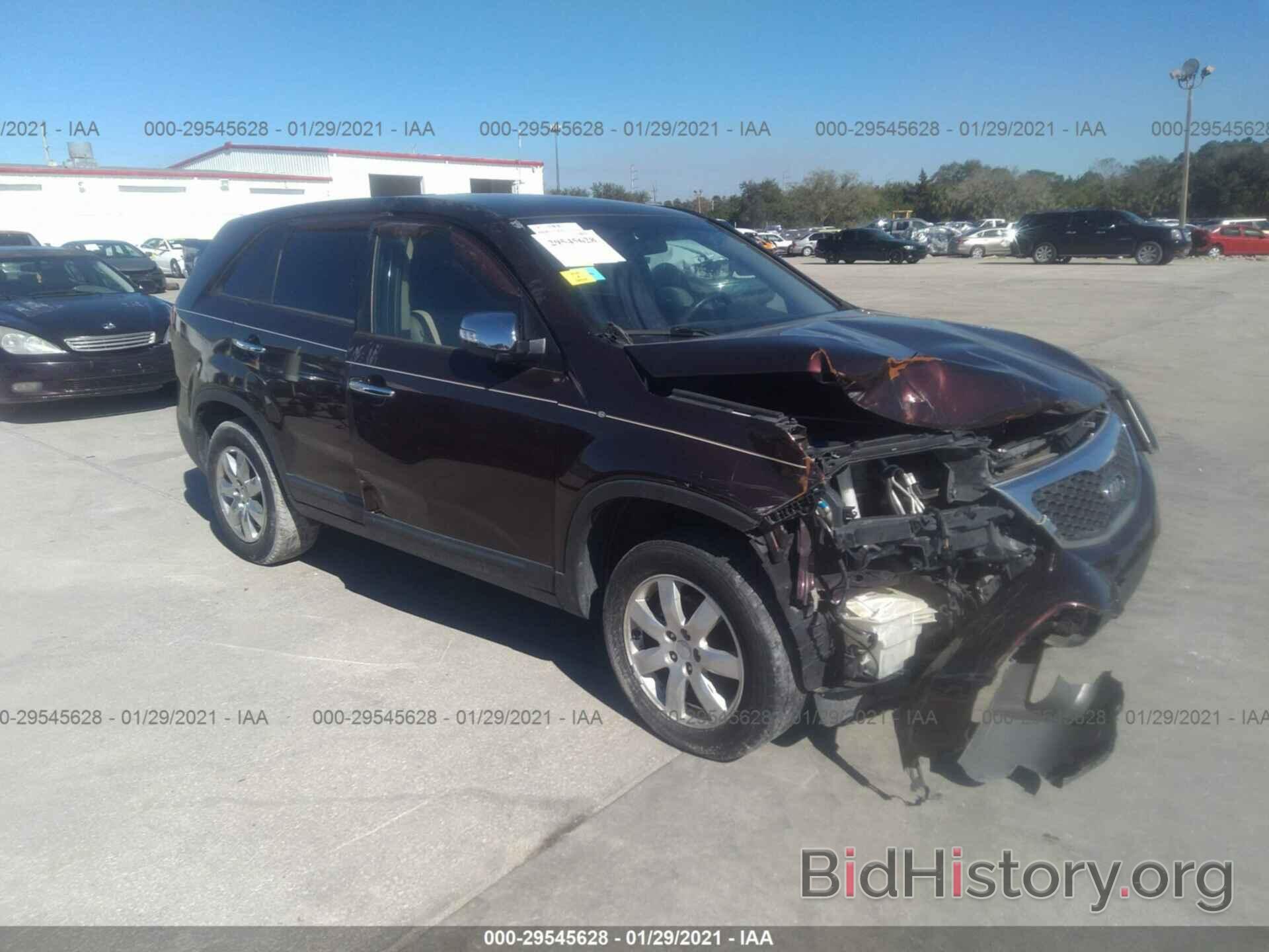 Photo 5XYKT3A19BG075494 - KIA SORENTO 2011