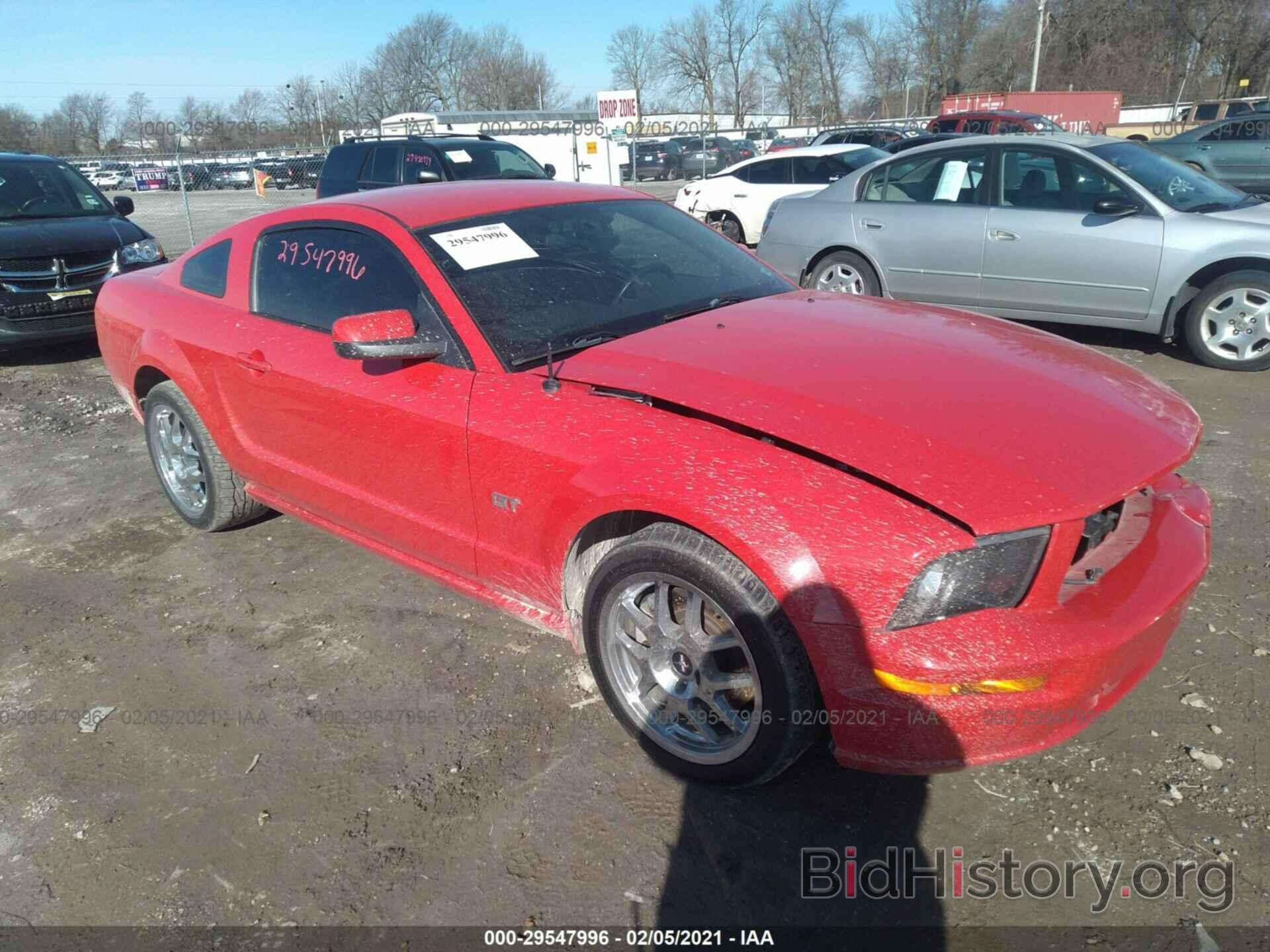Photo 1ZVHT82H085146745 - FORD MUSTANG 2008