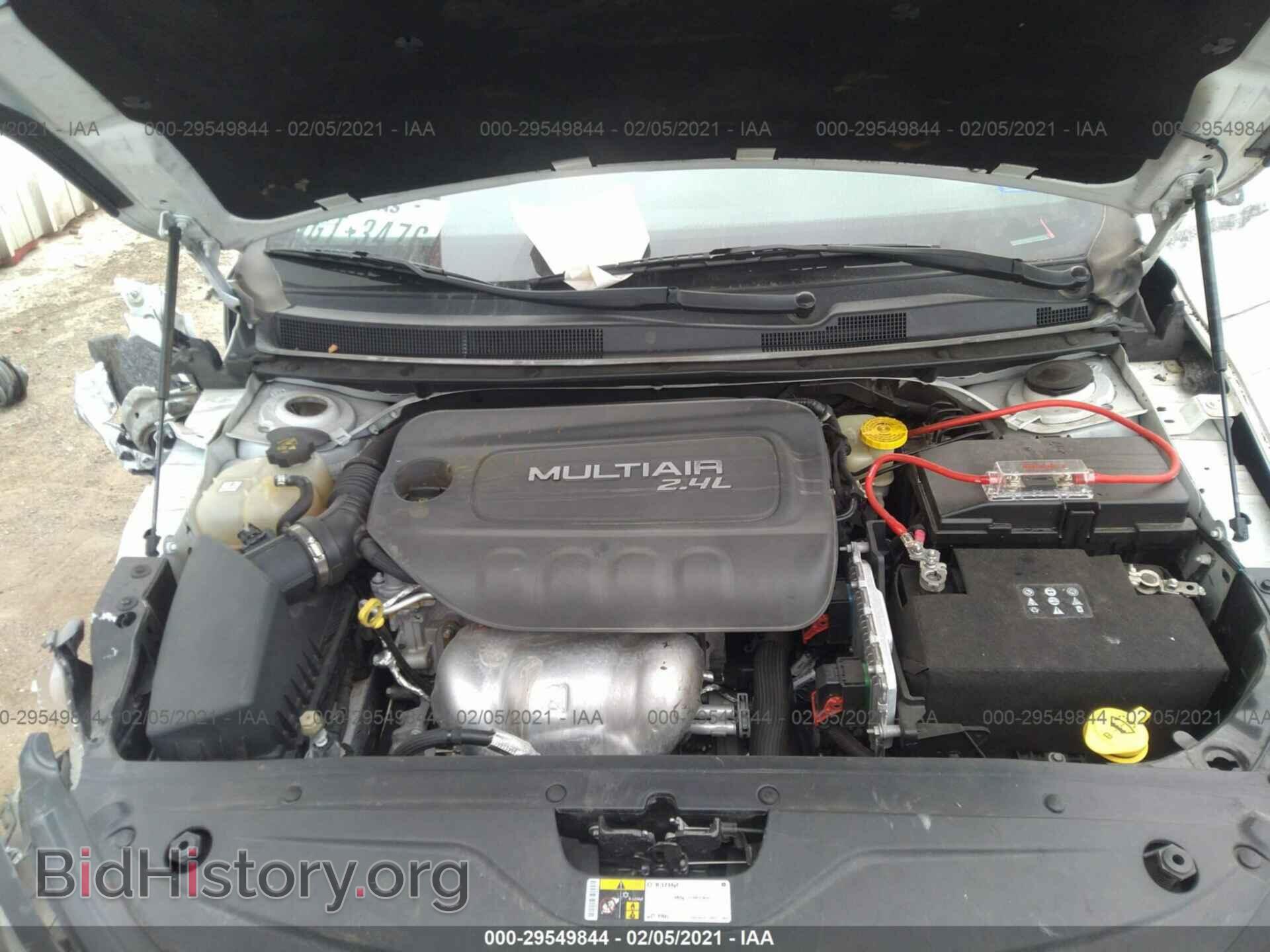 2015 CHRYSLER 200 - VIN: 1C3CCCBB7FN680418 - Фото 10