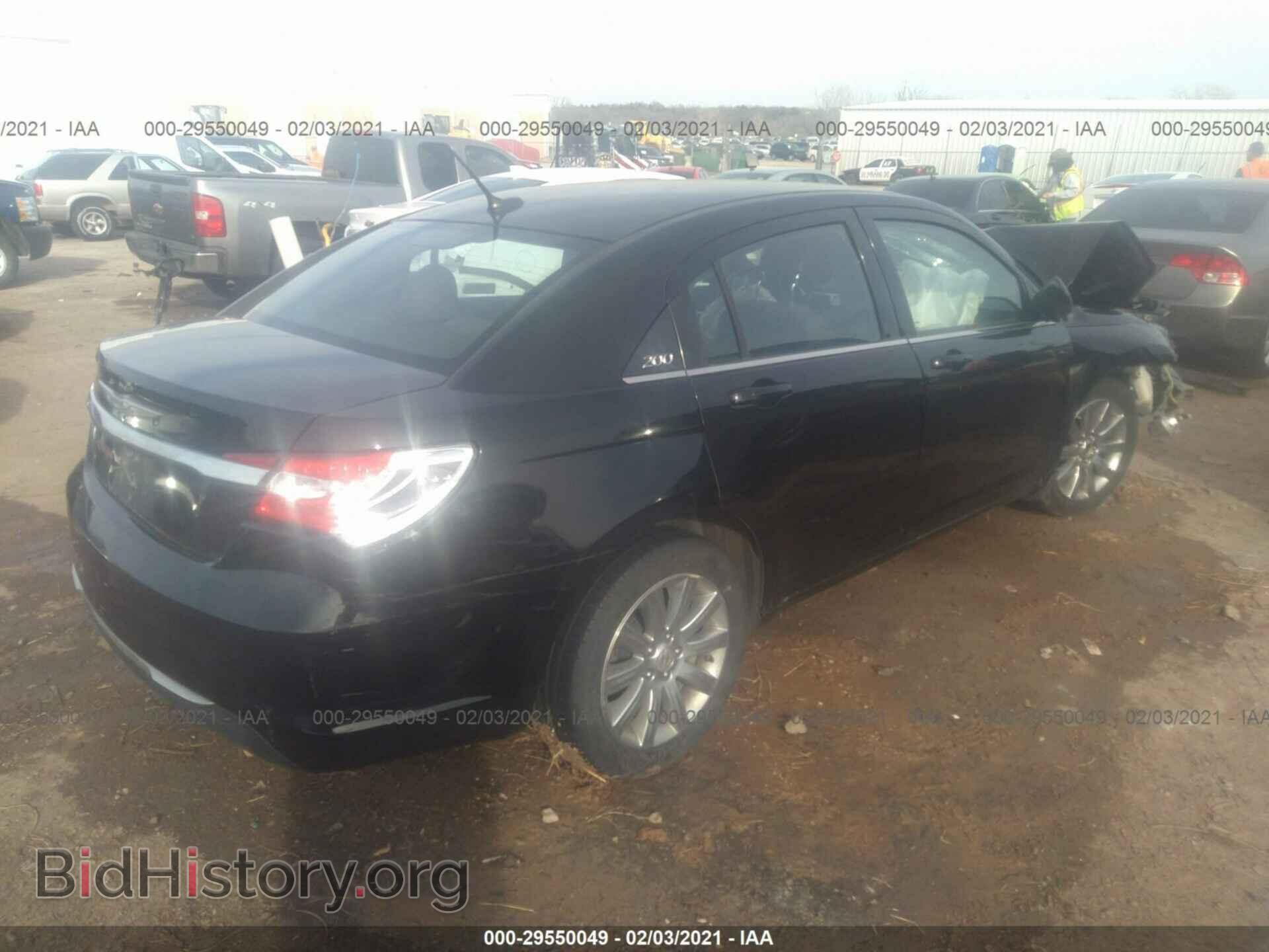 2013 CHRYSLER 200 - VIN: 1C3CCBBB9DN602147 - Фото 4