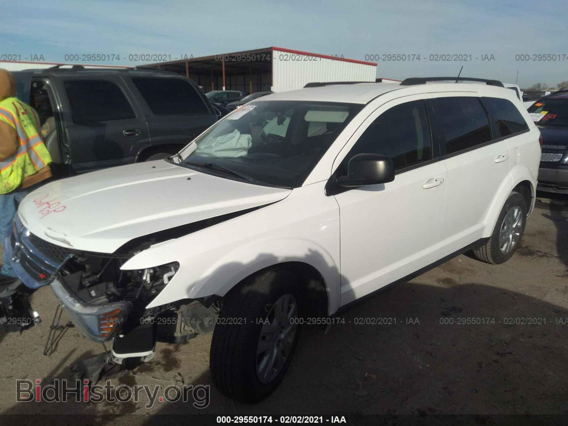 2018 DODGE JOURNEY - VIN: 3C4PDCABXJT182959 - Фото 2