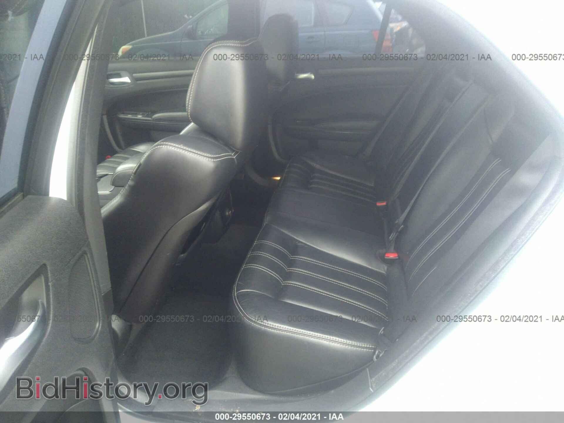 2014 CHRYSLER 300 - VIN: 2C3CCAGGXEH120747 - Фото 8