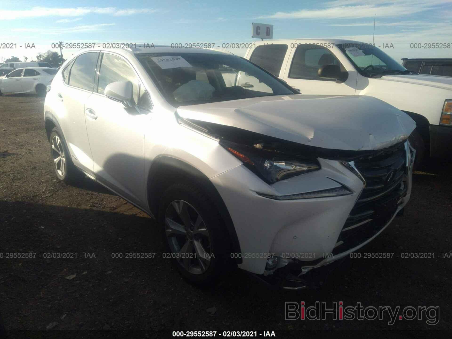 Photo JTJBJRBZ3H2072443 - LEXUS NX 2017