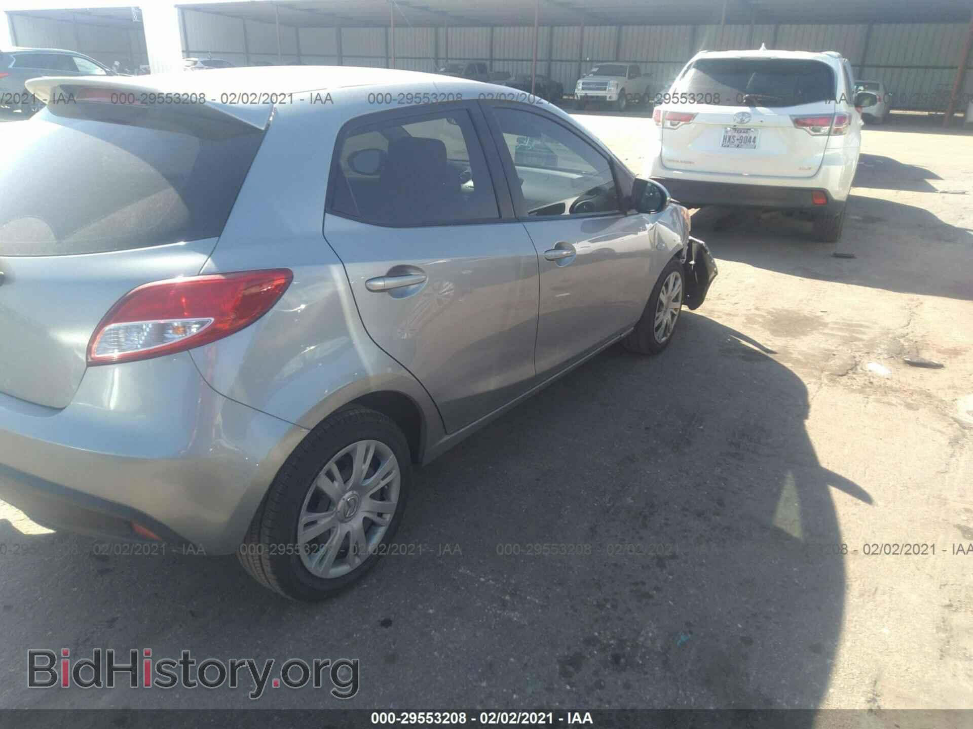 2013 MAZDA MAZDA2 - VIN: JM1DE1KY2D0164951 - Фото 4