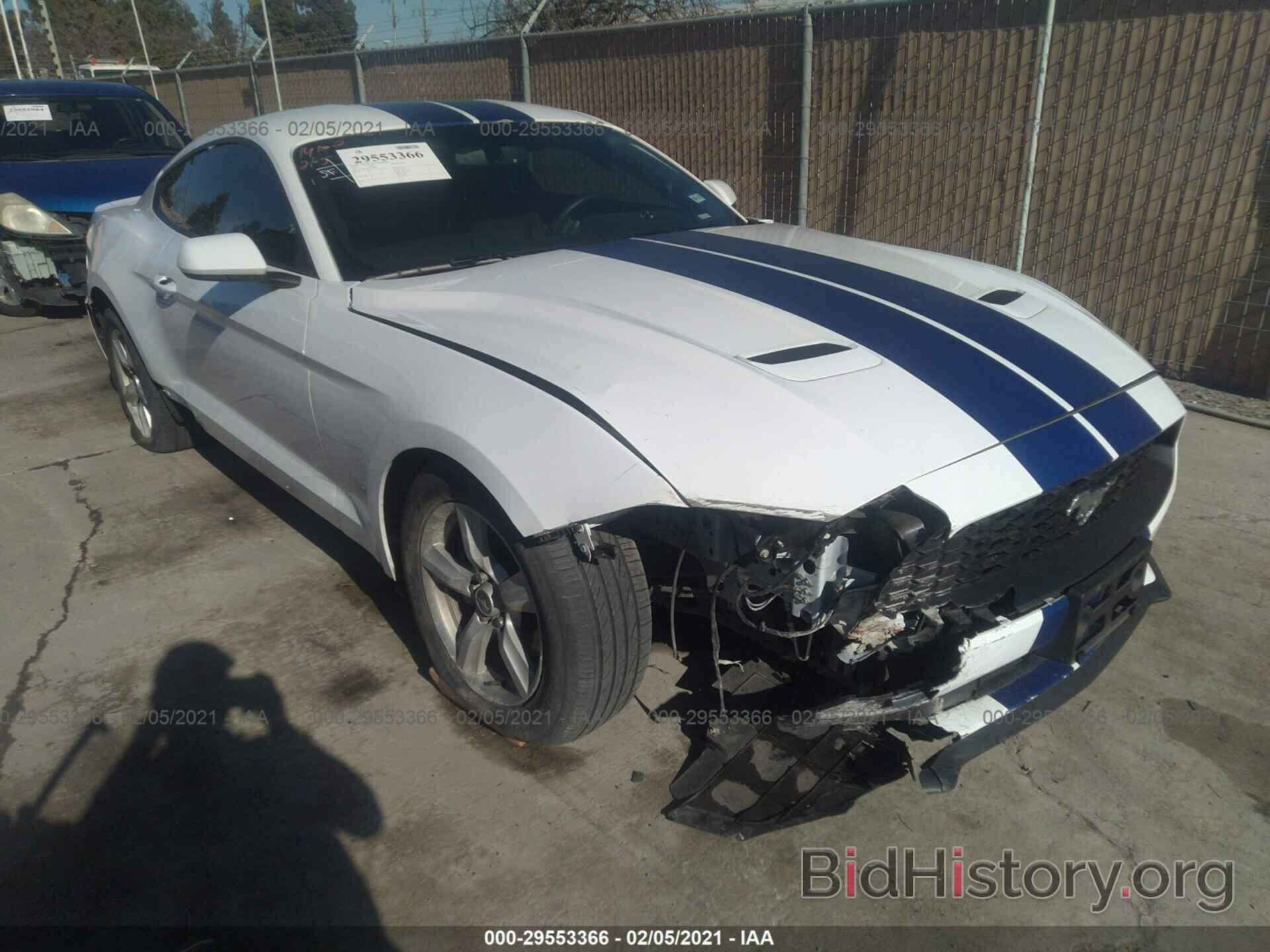 Photo 1FA6P8TH8J5180070 - FORD MUSTANG 2018