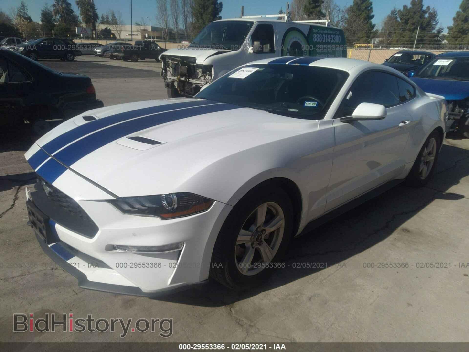 2018 FORD MUSTANG - VIN: 1FA6P8TH8J5180070 - Фото 2