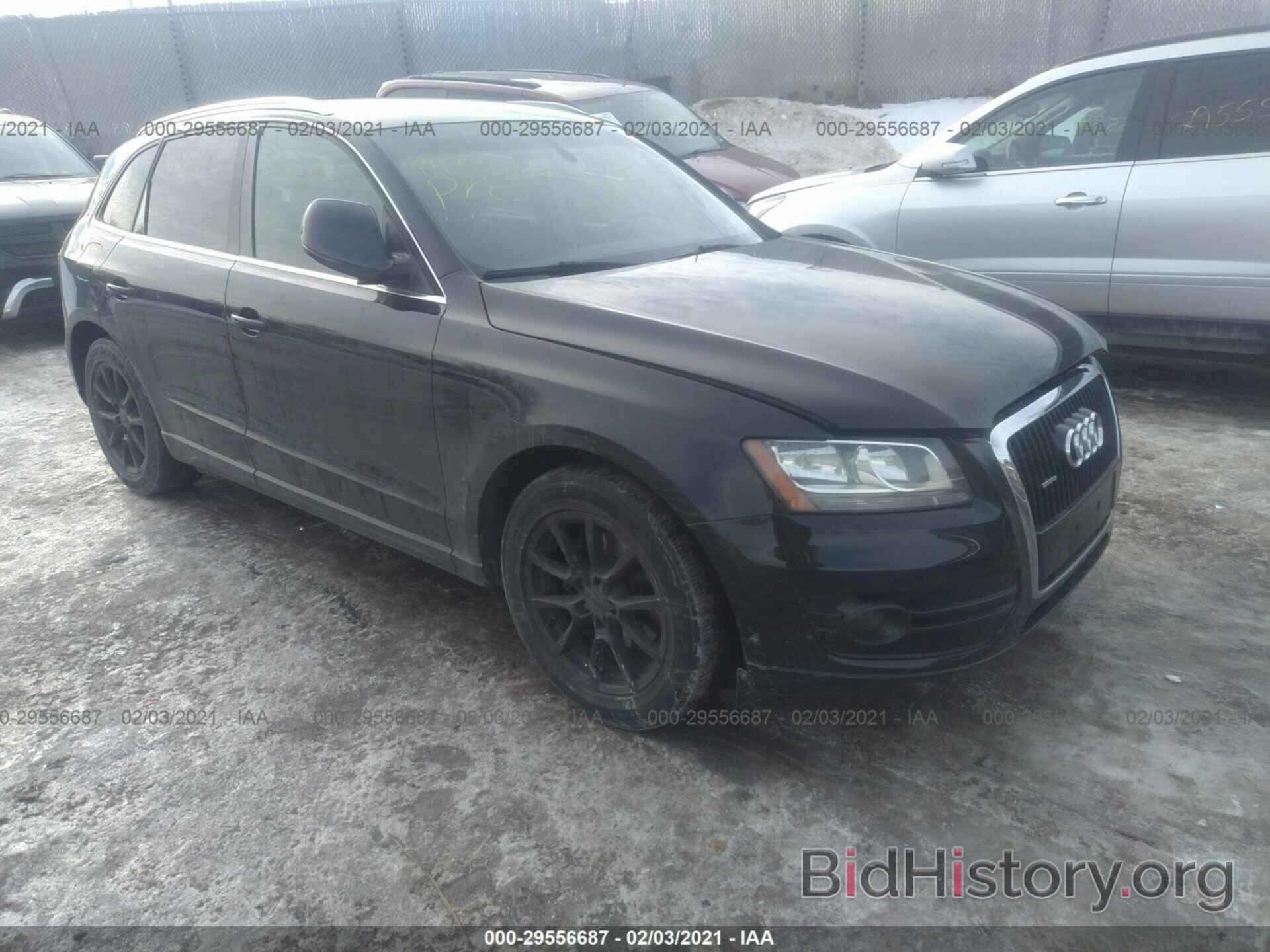 Фотография WA1CFAFP1BA081376 - AUDI Q5 2011