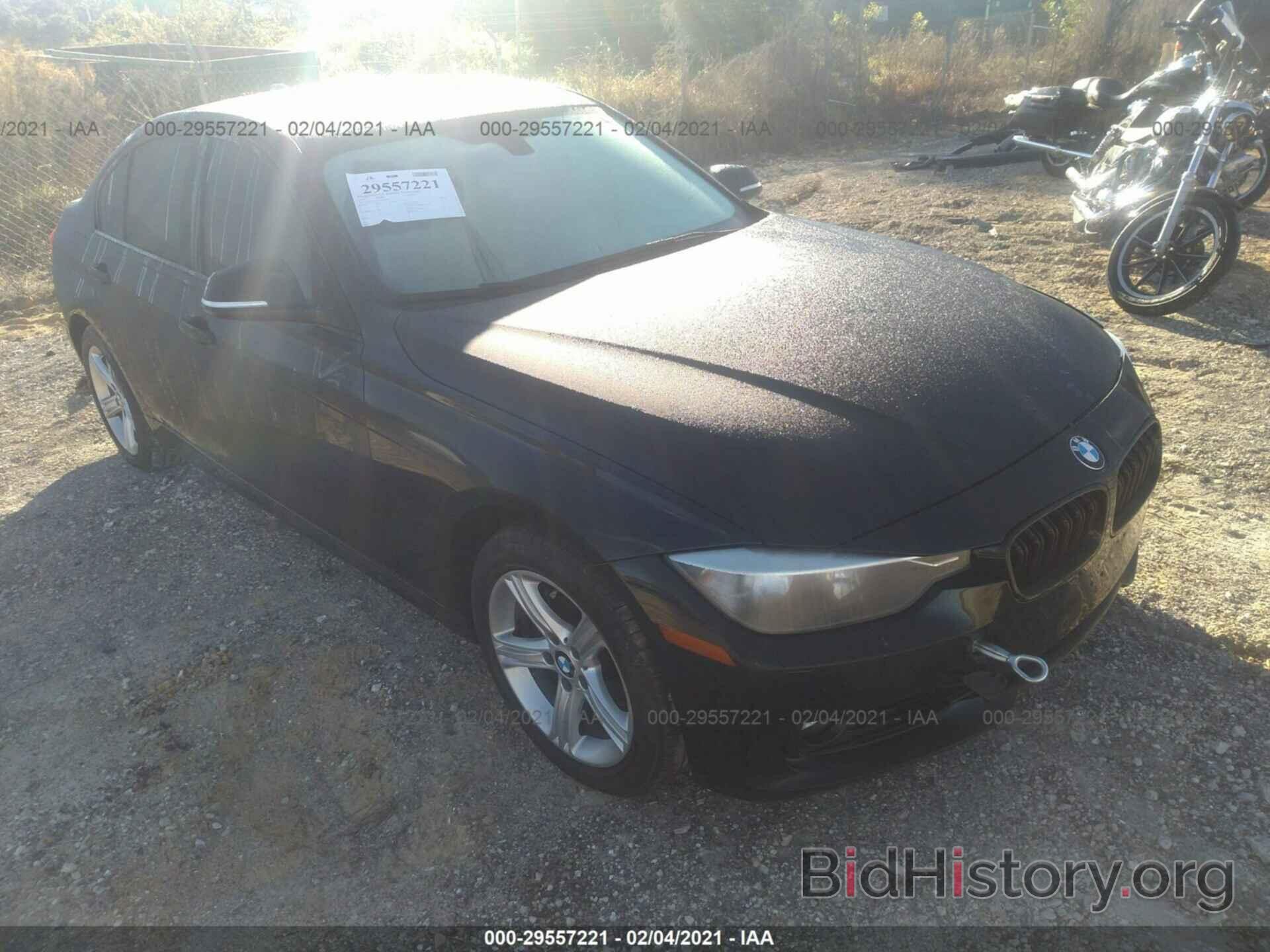 Photo WBA3B5G51DNS02566 - BMW 3 SERIES 2013