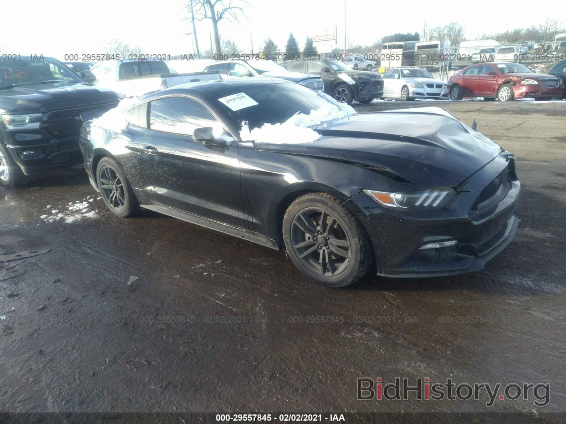 Photo 1FA6P8TH6H5205574 - FORD MUSTANG 2017