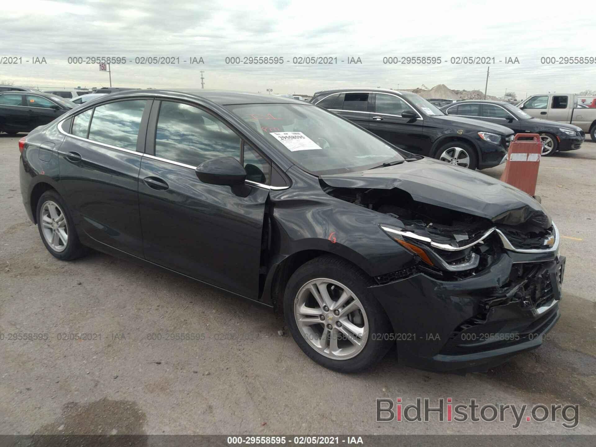 Photo 1G1BE5SM5J7231498 - CHEVROLET CRUZE 2018