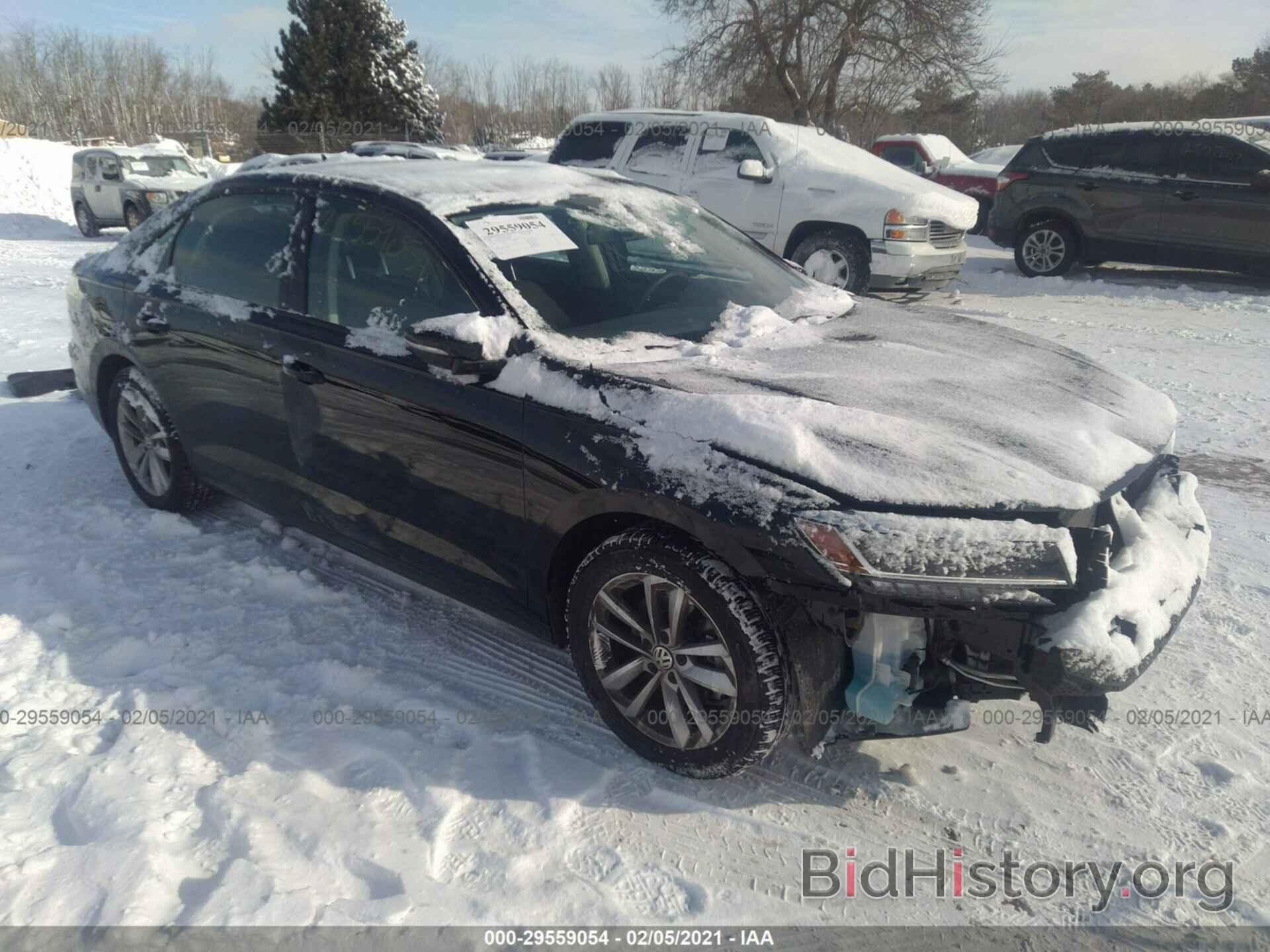 Photo 1VWAA7A38LC004882 - VOLKSWAGEN PASSAT 2020