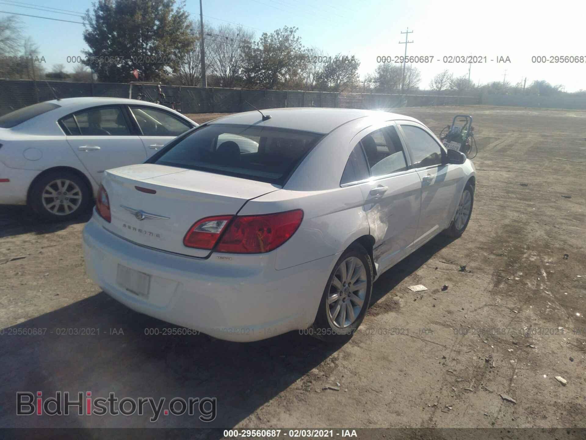 2010 CHRYSLER SEBRING - VIN: 1C3CC5FB4AN207283 - Фото 4