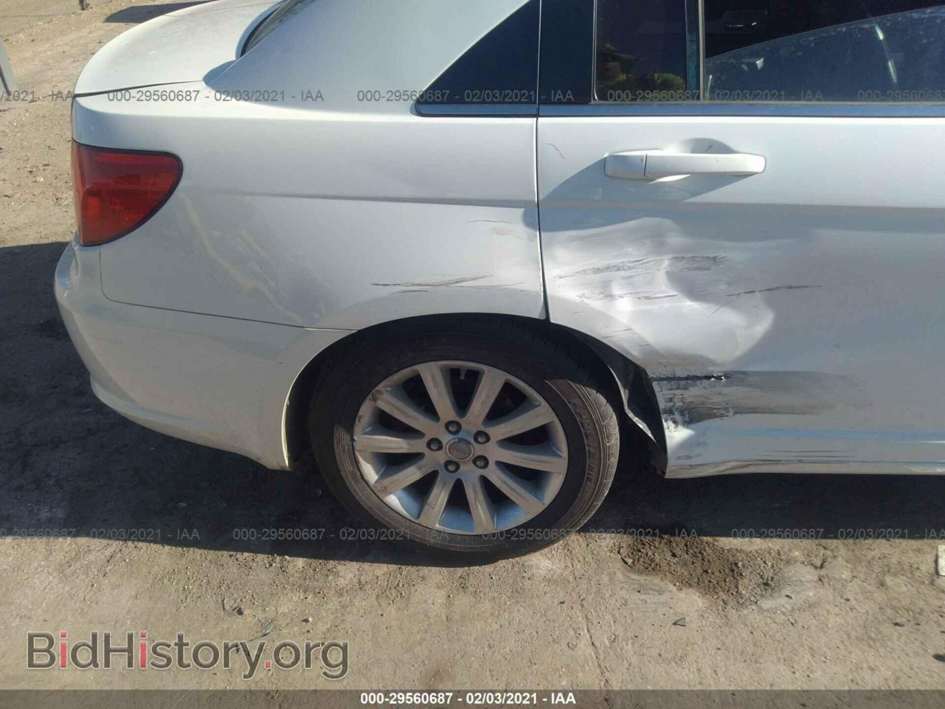 2010 CHRYSLER SEBRING - VIN: 1C3CC5FB4AN207283 - Фото 6