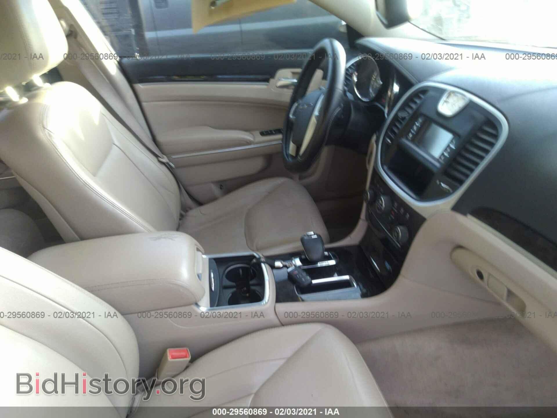 2012 CHRYSLER 300 - VIN: 2C3CCACG2CH138288 - Фото 5