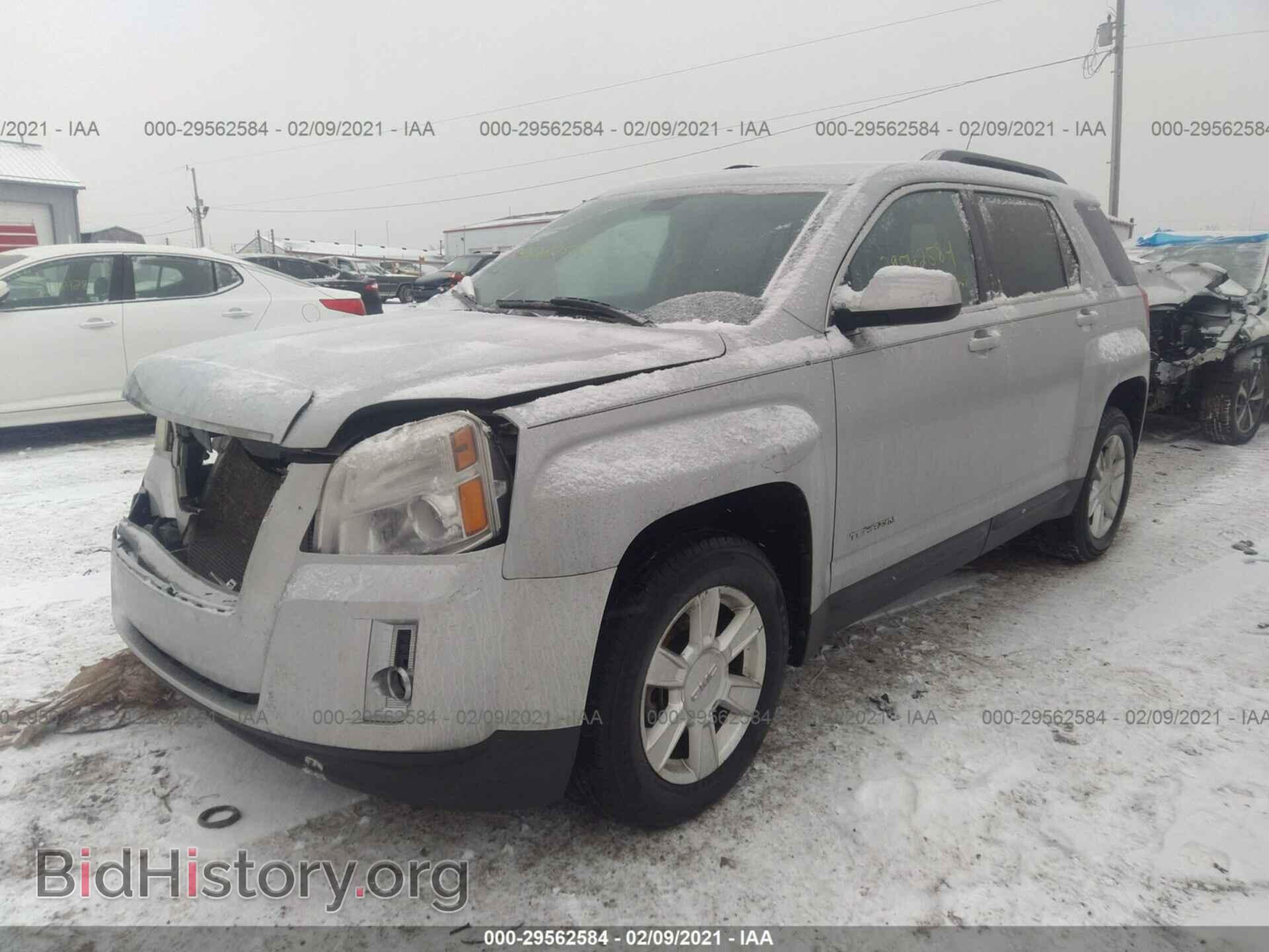 2011 GMC TERRAIN - VIN: 2CTALSEC2B6412994 - Фото 2