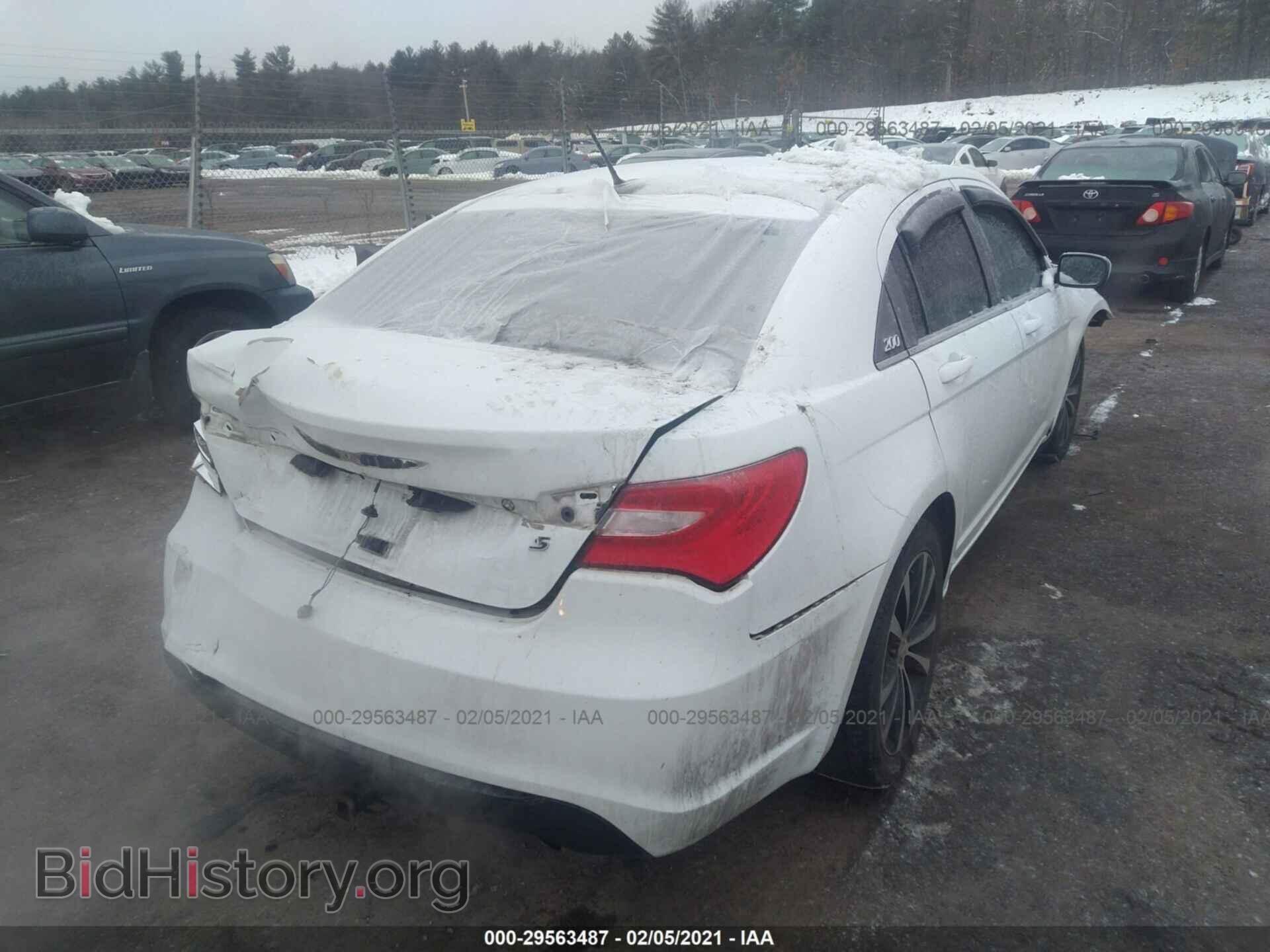 2012 CHRYSLER 200 - VIN: 1C3CCBHG2CN214825 - Photo 4
