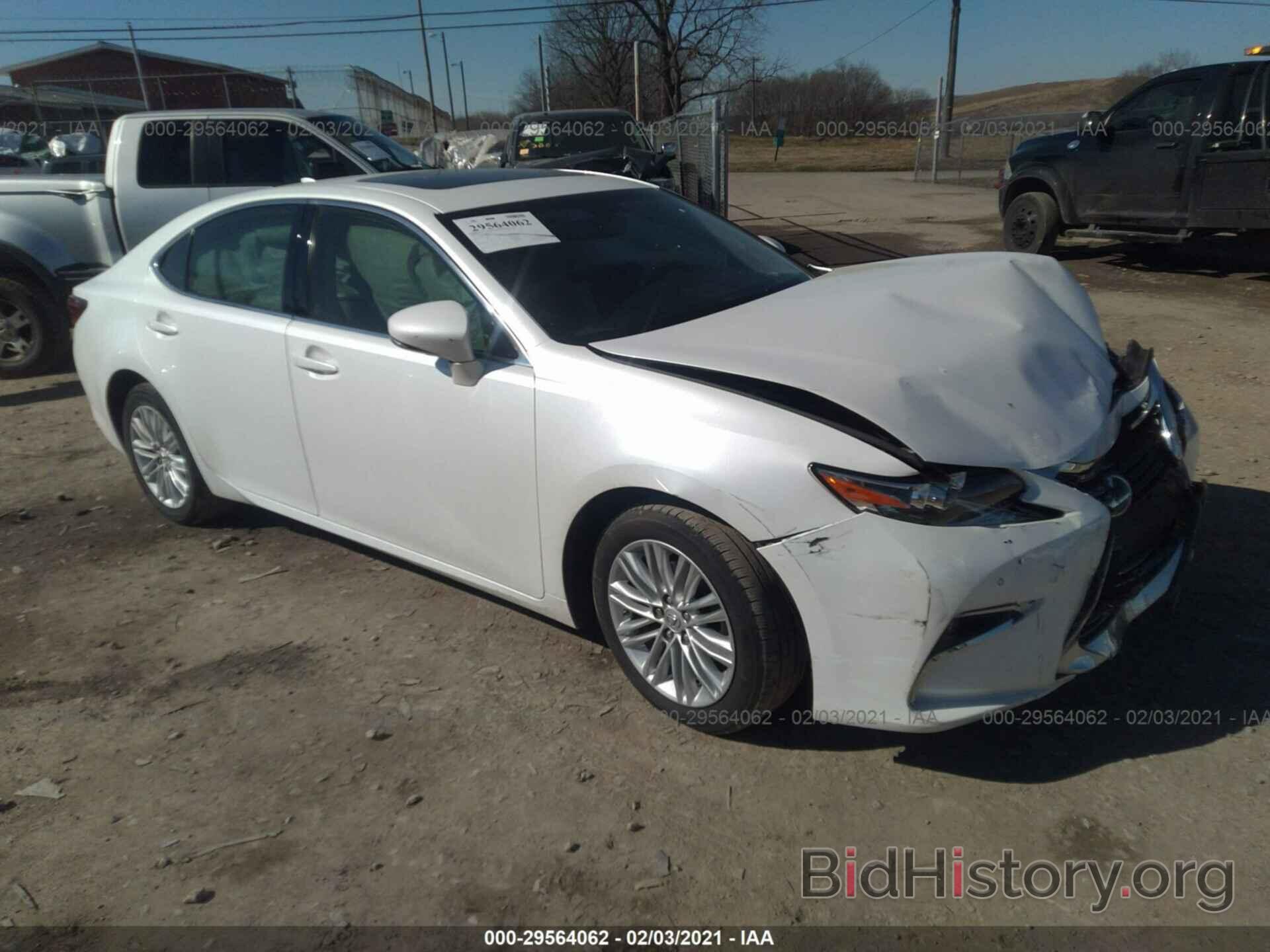 Фотография JTHBK1GG8G2227655 - LEXUS ES 350 2016