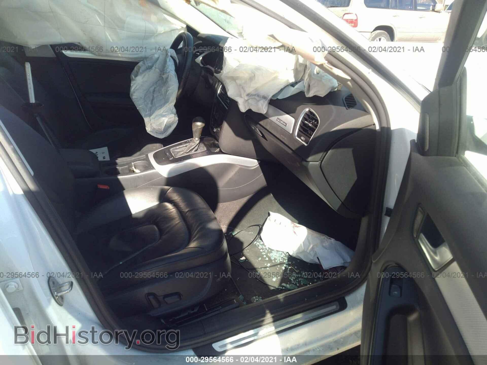 2012 AUDI A4 - VIN: WAUBFAFL6CN006677 - Фото 5