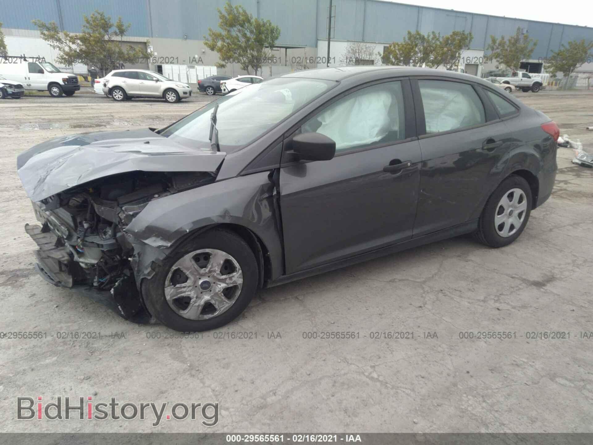 2017 FORD FOCUS - VIN: 1FADP3E23HL211492 - Photo 2