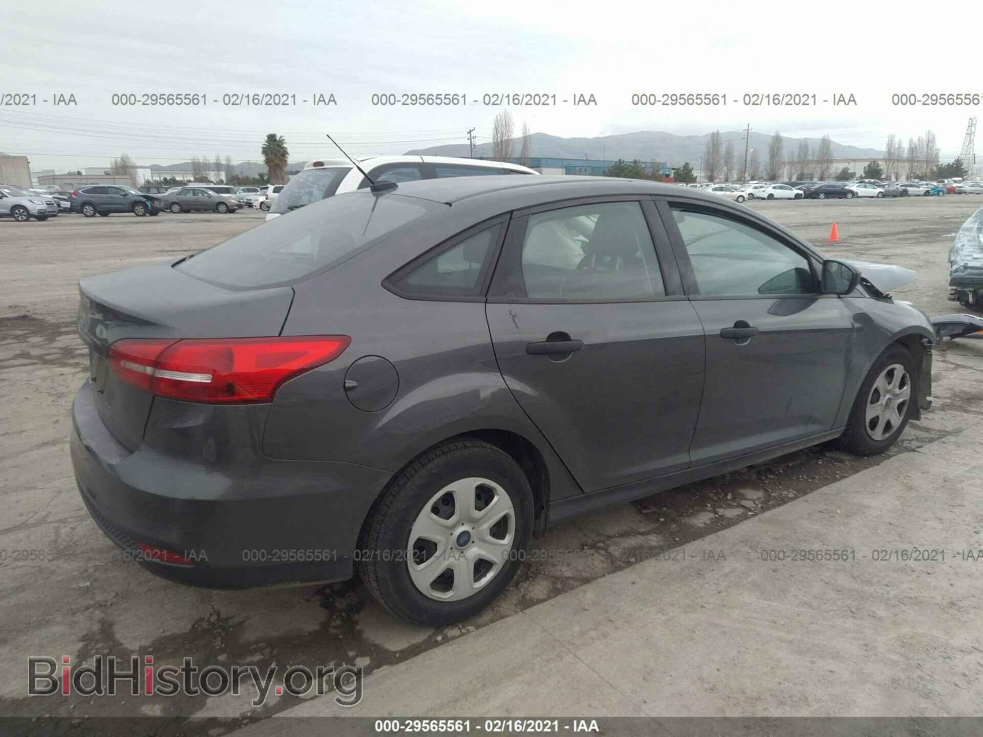 2017 FORD FOCUS - VIN: 1FADP3E23HL211492 - Photo 4