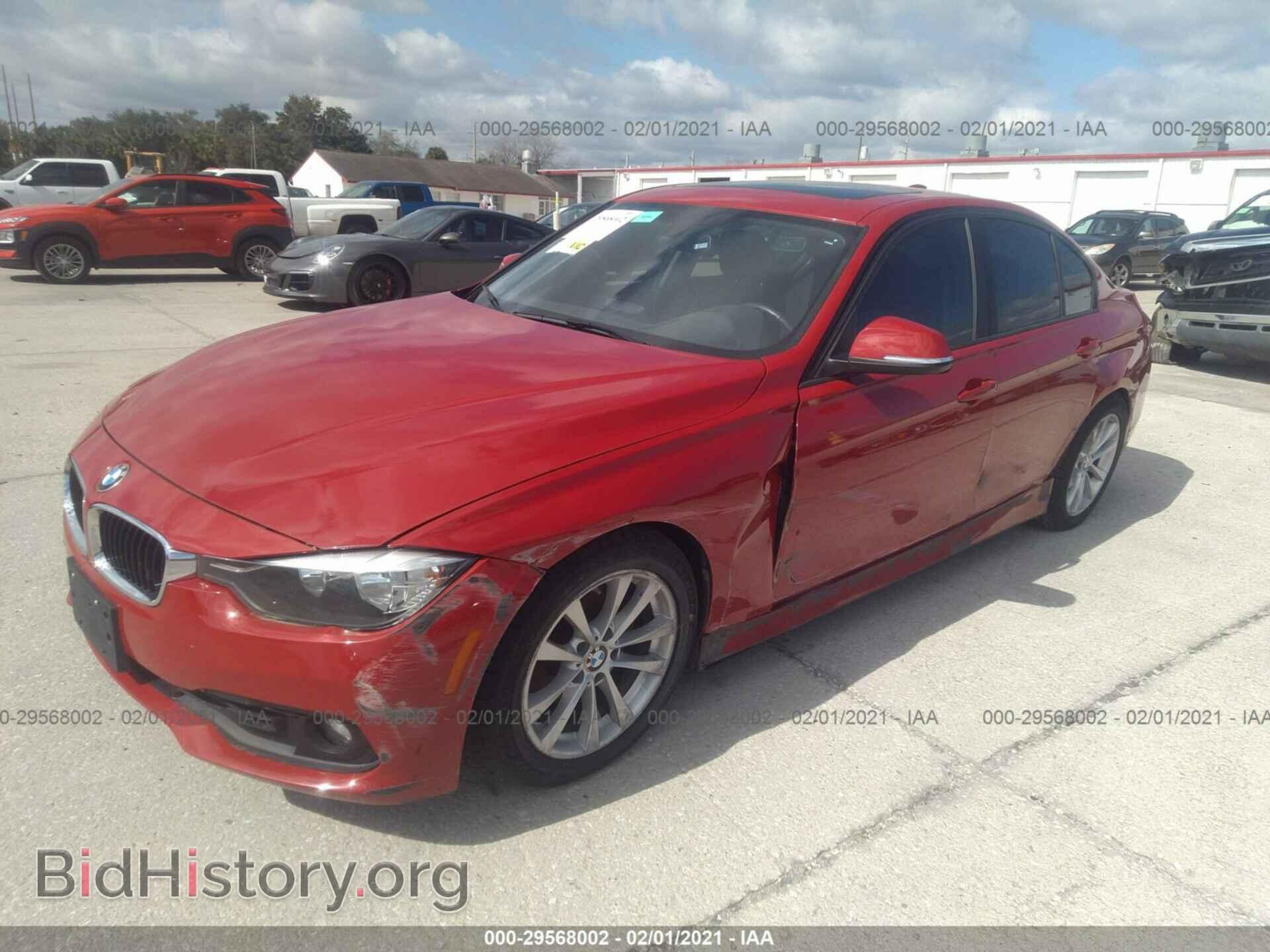 2016 BMW 3 SERIES - VIN: WBA8E5G51GNU21061 - Фото 2