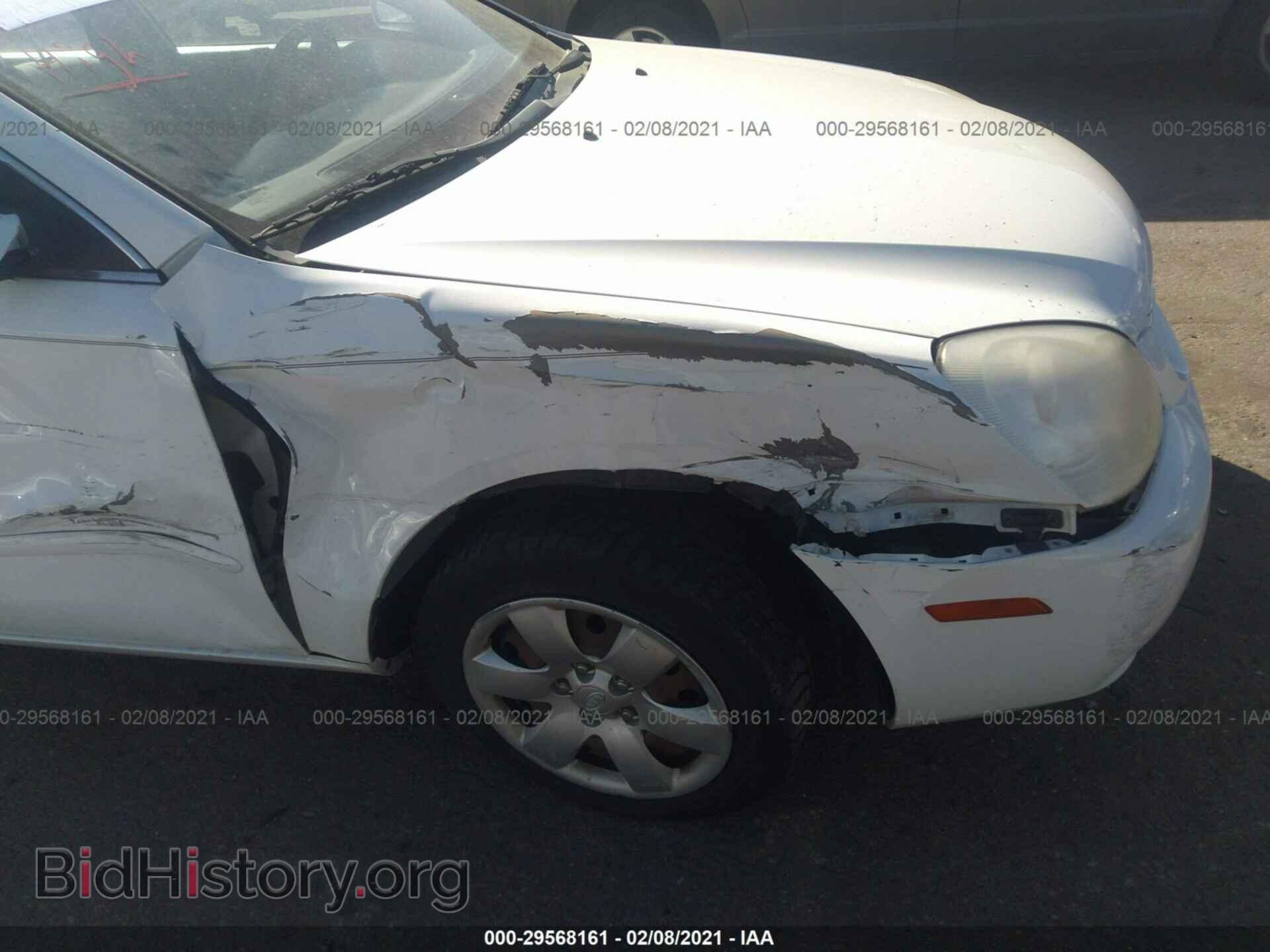 2008 KIA OPTIMA - VIN: KNAGE123785238887 - Photo 6