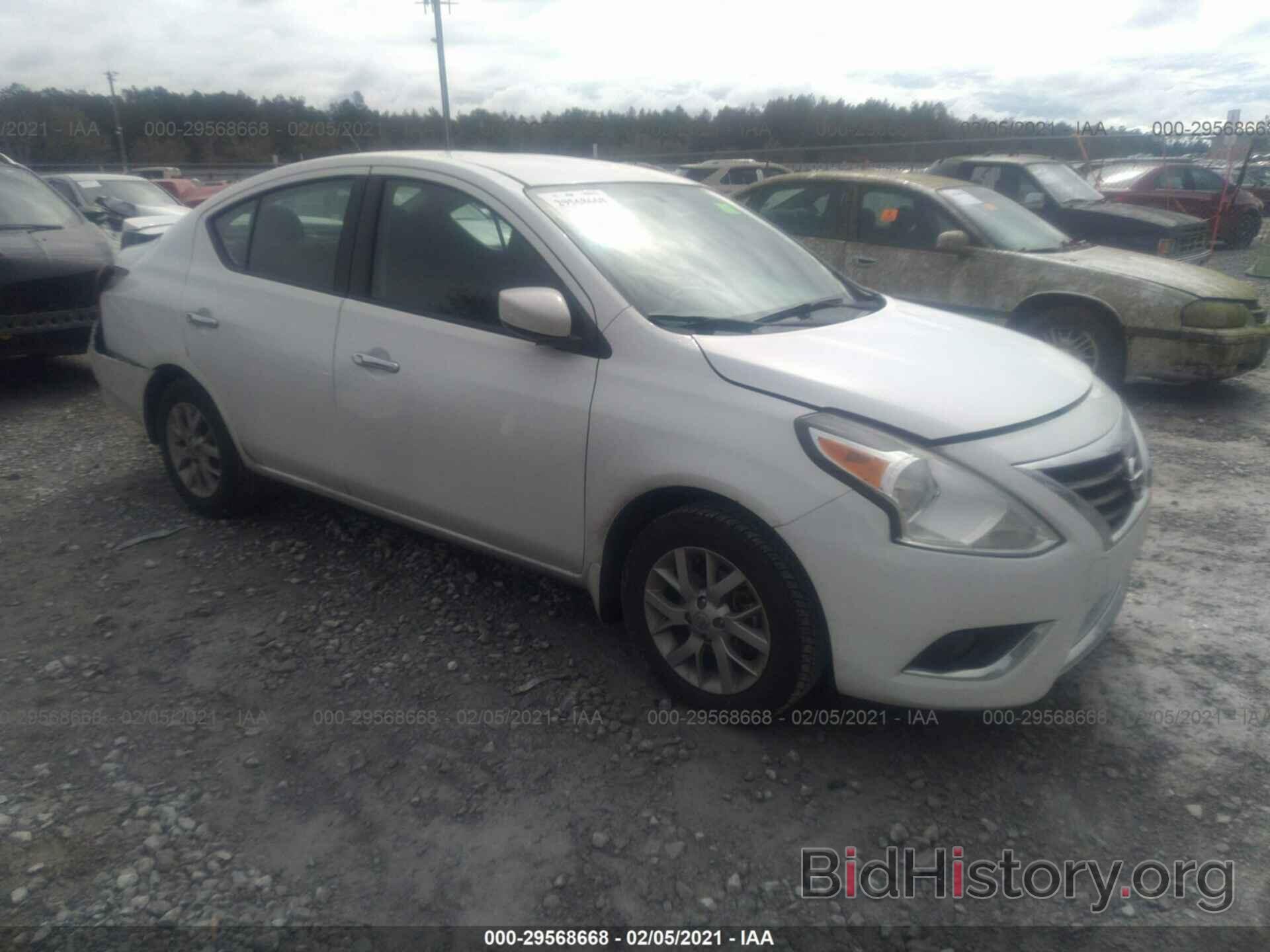 Photo 3N1CN7AP9HL880104 - NISSAN VERSA SEDAN 2017