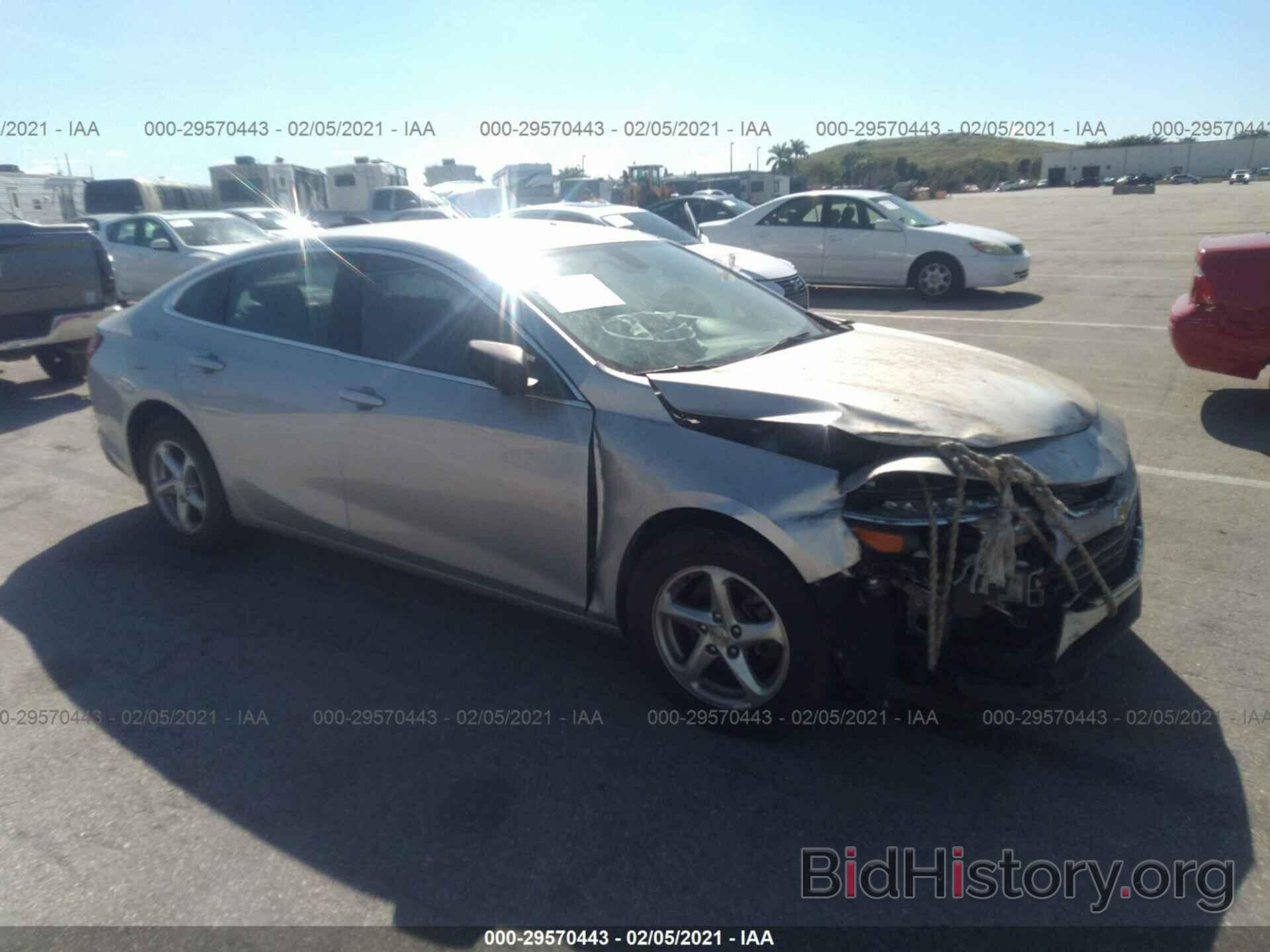 Photo 1G1ZB5ST0JF188628 - CHEVROLET MALIBU 2018