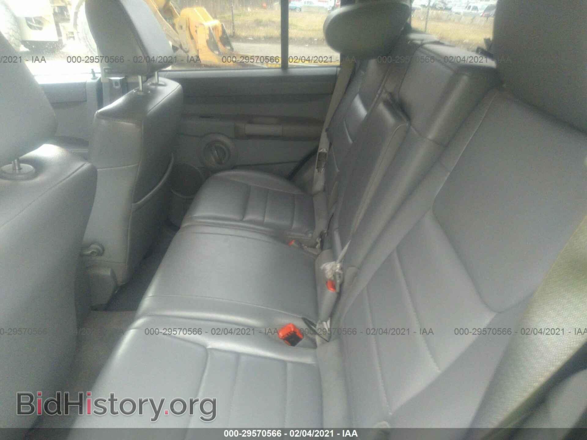 2007 JEEP COMMANDER - VIN: 1J8HG48P67C545886 - Фото 8