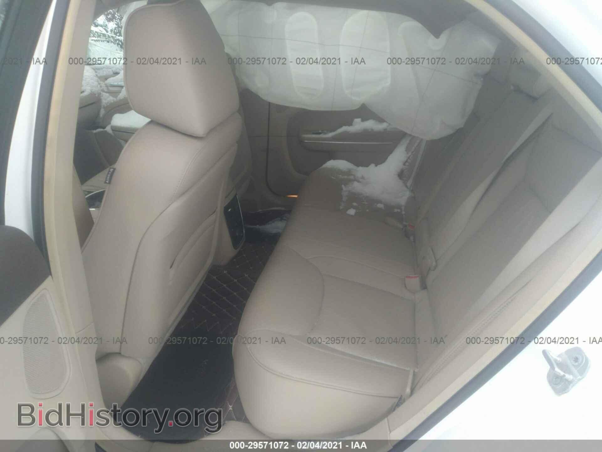 2011 CHRYSLER 300 - VIN: 2C3CK6CT6BH573763 - Фото 8