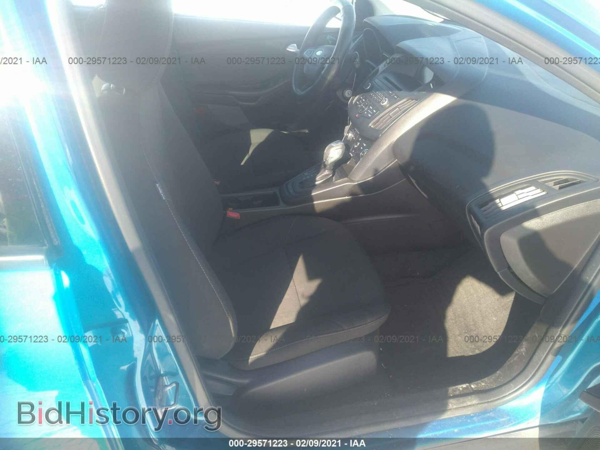 2016 FORD FOCUS - VIN: 1FADP3F26GL305203 - Photo 5