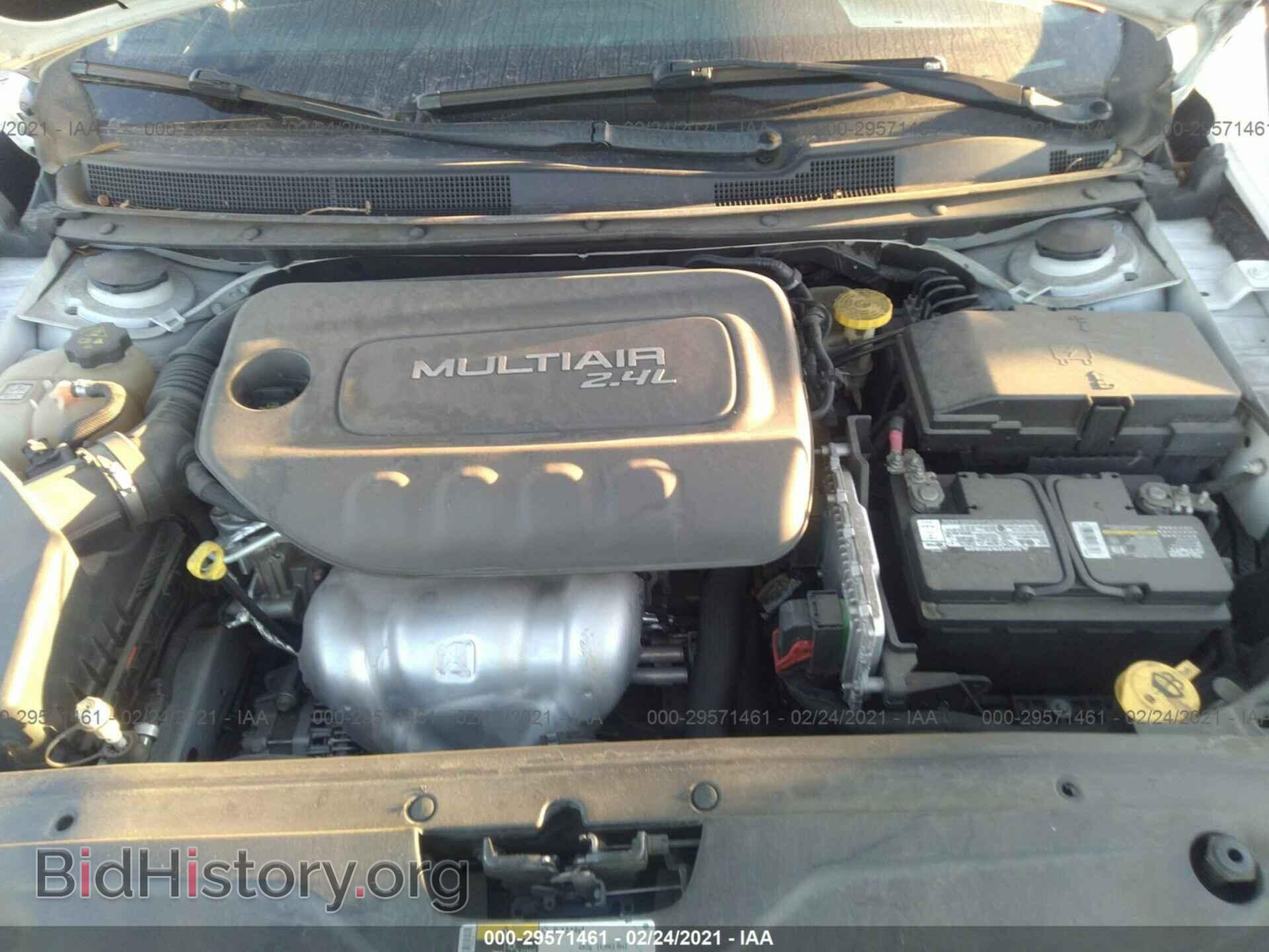 2015 CHRYSLER 200 - VIN: 1C3CCCAB3FN692552 - Photo 10