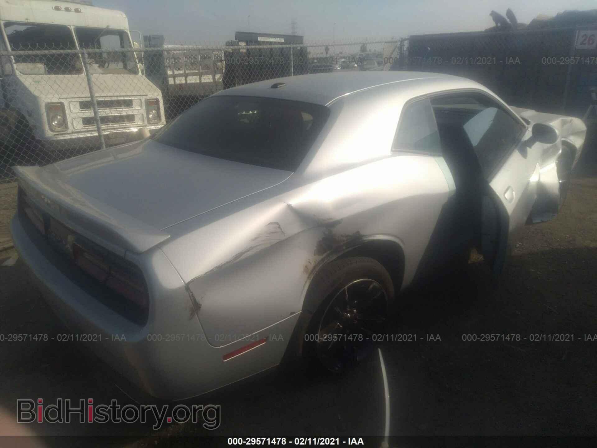 2019 DODGE CHALLENGER - VIN: 2C3CDZAG1KH669947 - Photo 4