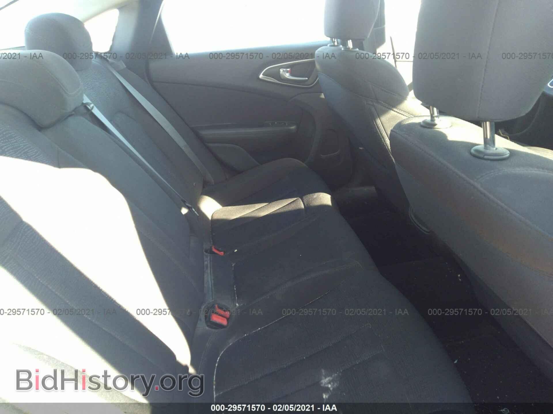 2016 CHRYSLER 200 - VIN: 1C3CCCFB3GN195480 - Photo 8