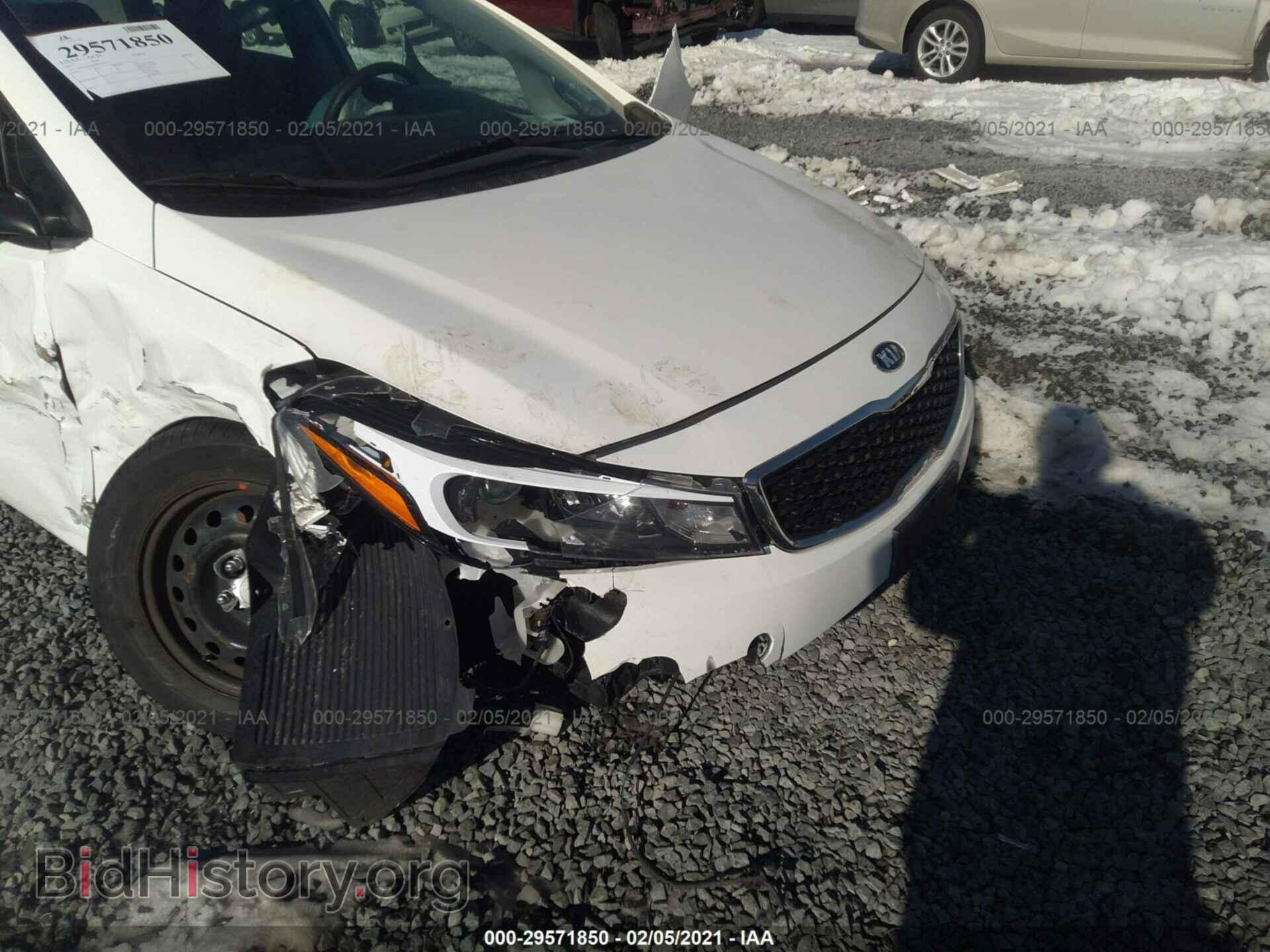 2017 KIA FORTE - VIN: 3KPFK4A73HE053575 - Photo 6