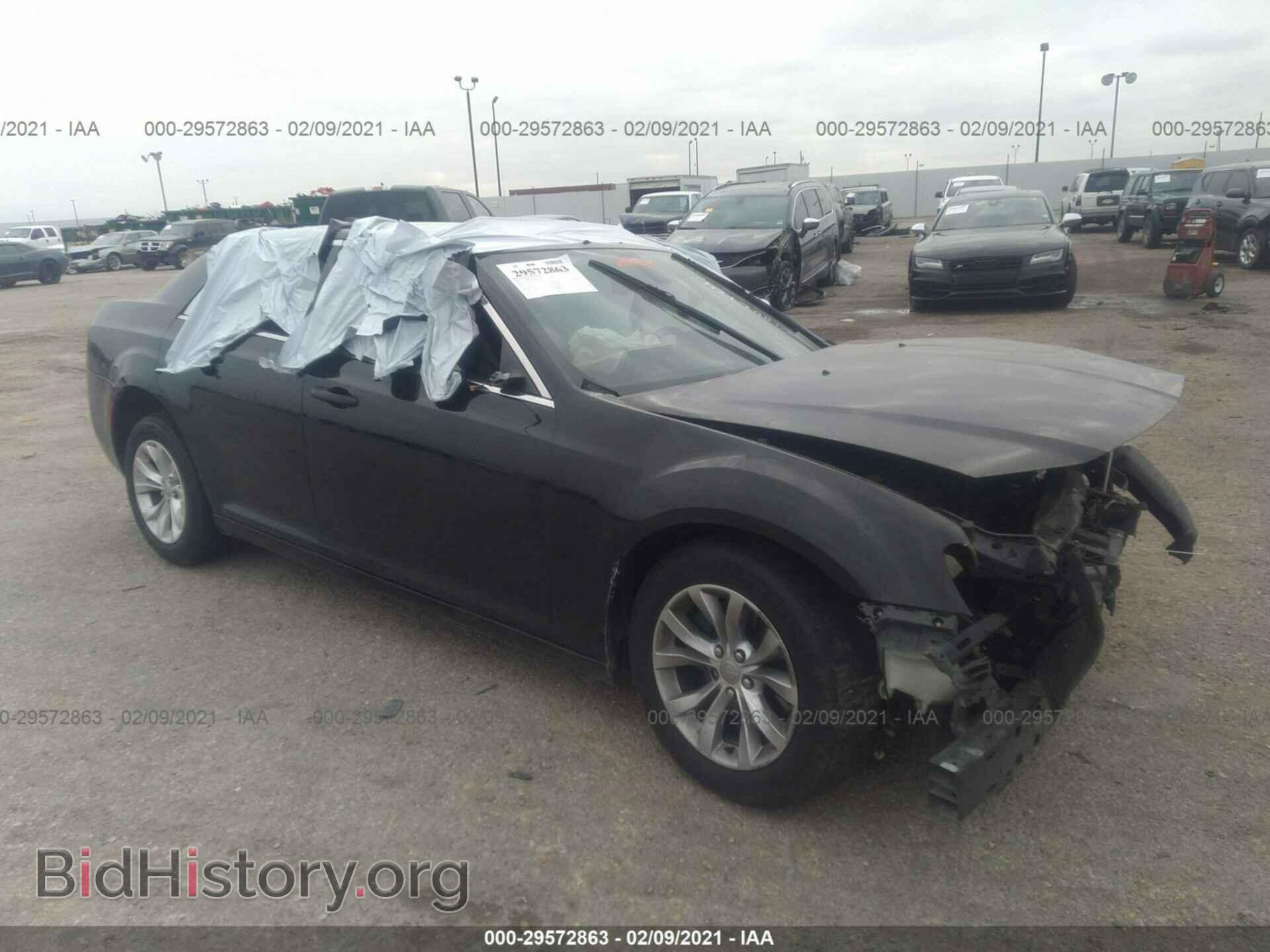 Фотография 2C3CCAAG6GH142000 - CHRYSLER 300 2016