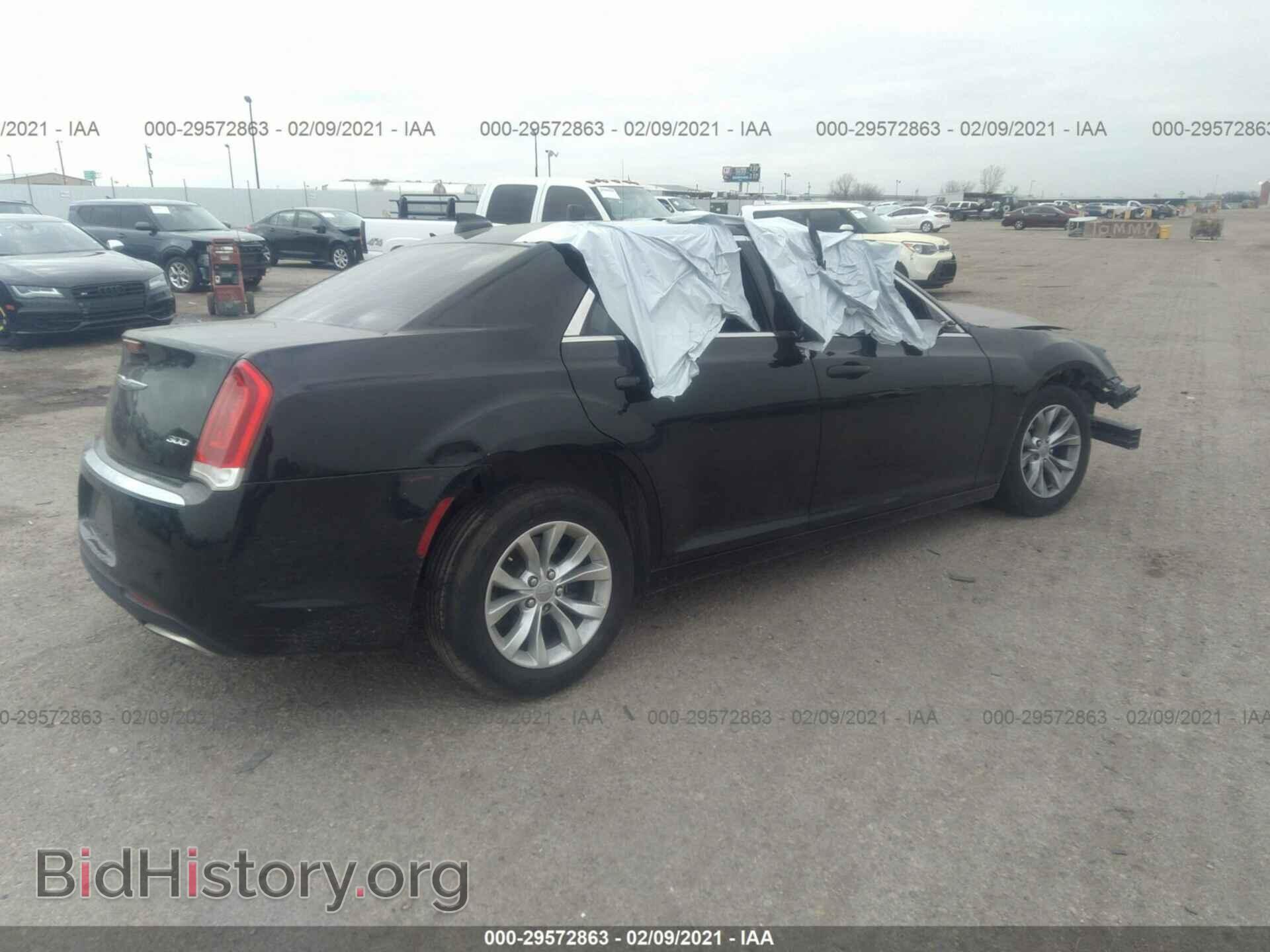 2016 CHRYSLER 300 - VIN: 2C3CCAAG6GH142000 - Фото 4