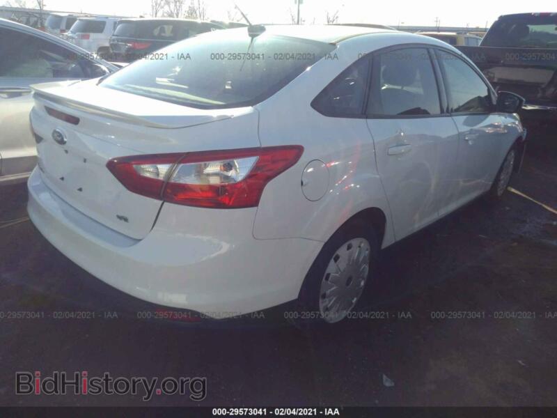 2012 Ford FOCUS (VIN 1FAHP3F21CL284465) — фото 4 из 11