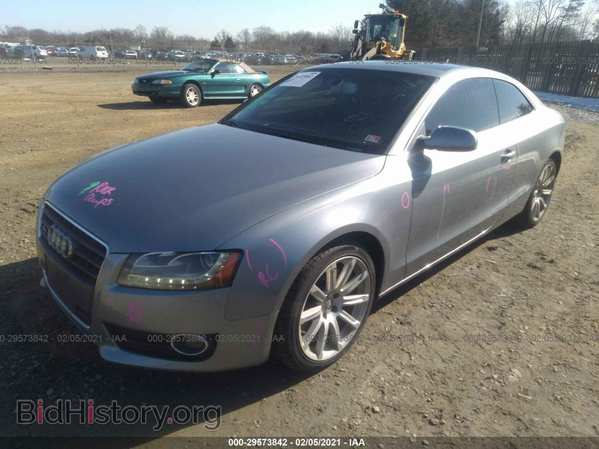 2011 AUDI A5 - VIN: WAULFAFR2BA046222 - Фото 2