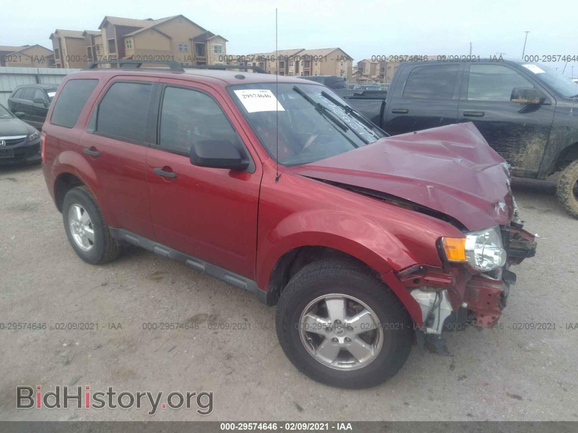 Фотография 1FMCU0DGXCKA77794 - FORD ESCAPE 2012