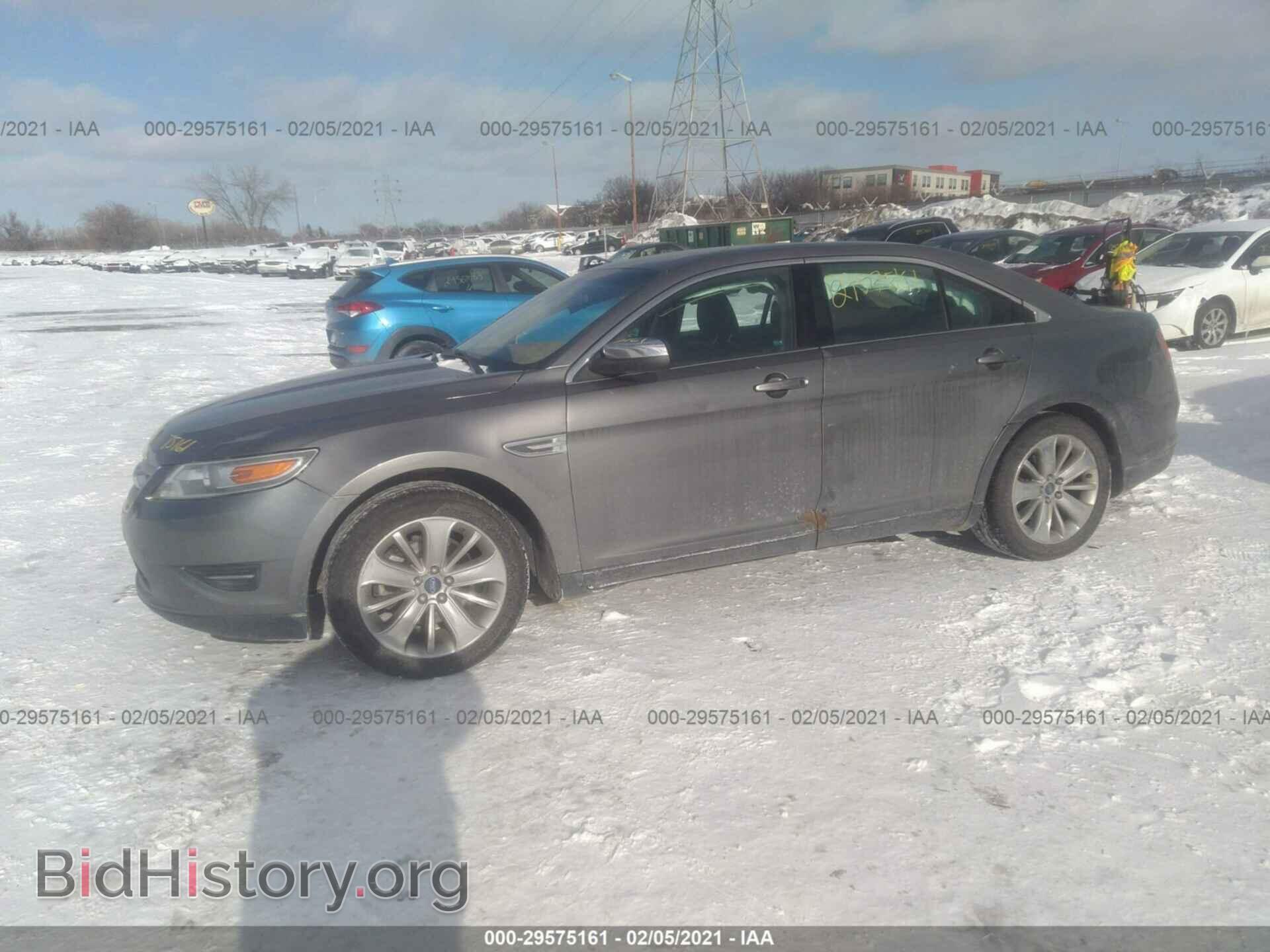 2011 FORD TAURUS - VIN: 1FAHP2FW6BG181983 - Фото 2