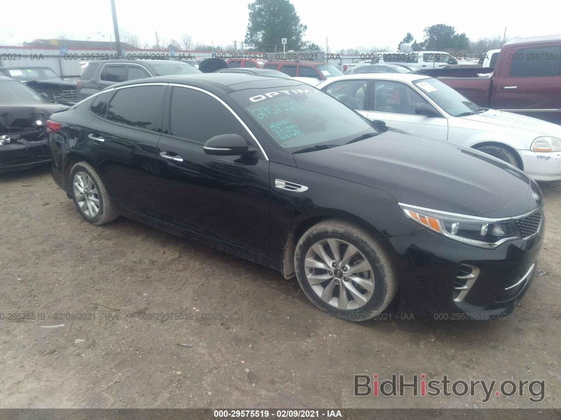 Photo 5XXGU4L39HG142390 - KIA OPTIMA 2017