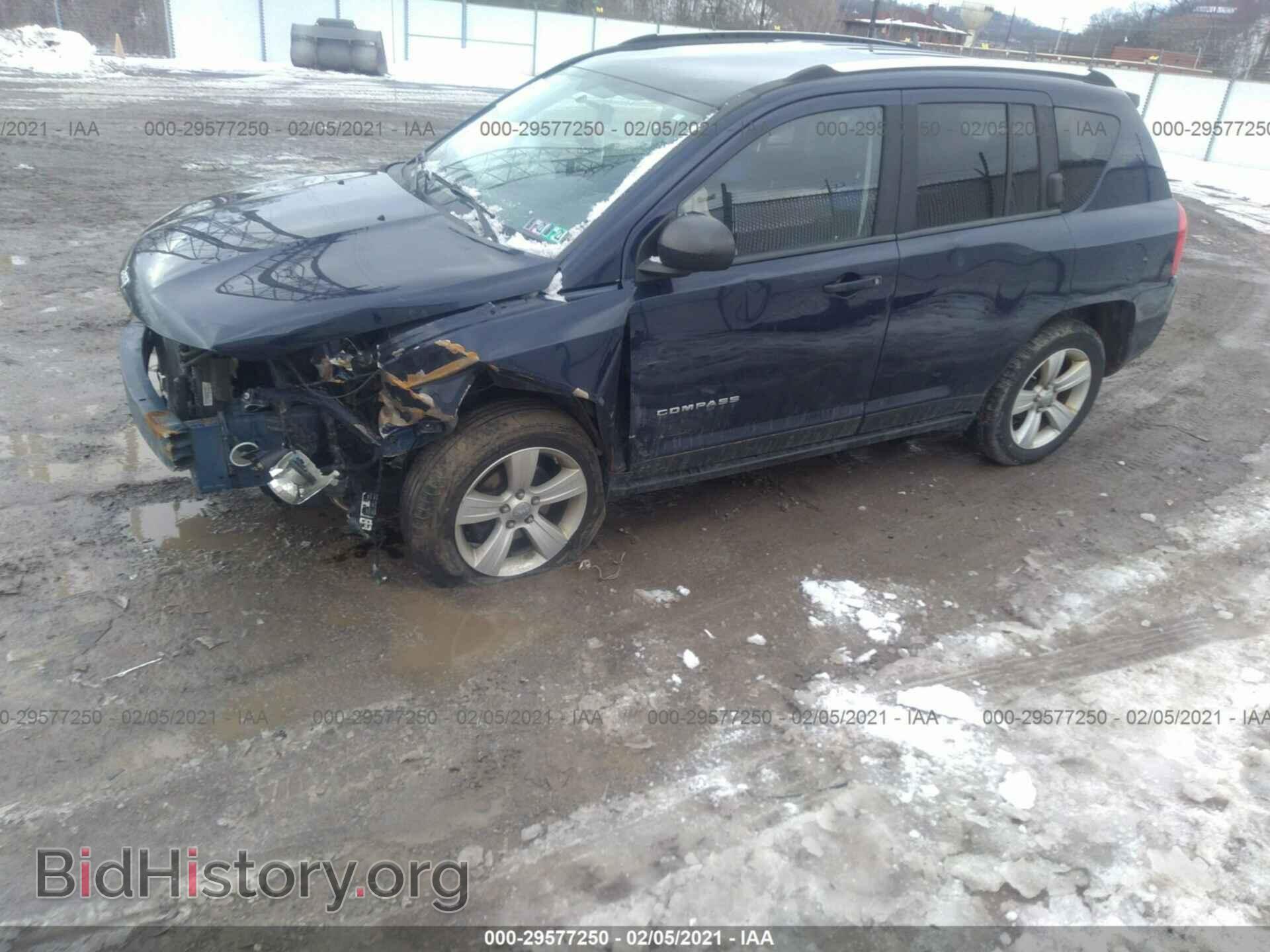 2012 JEEP COMPASS - VIN: 1C4NJDEB2CD577615 - Photo 2