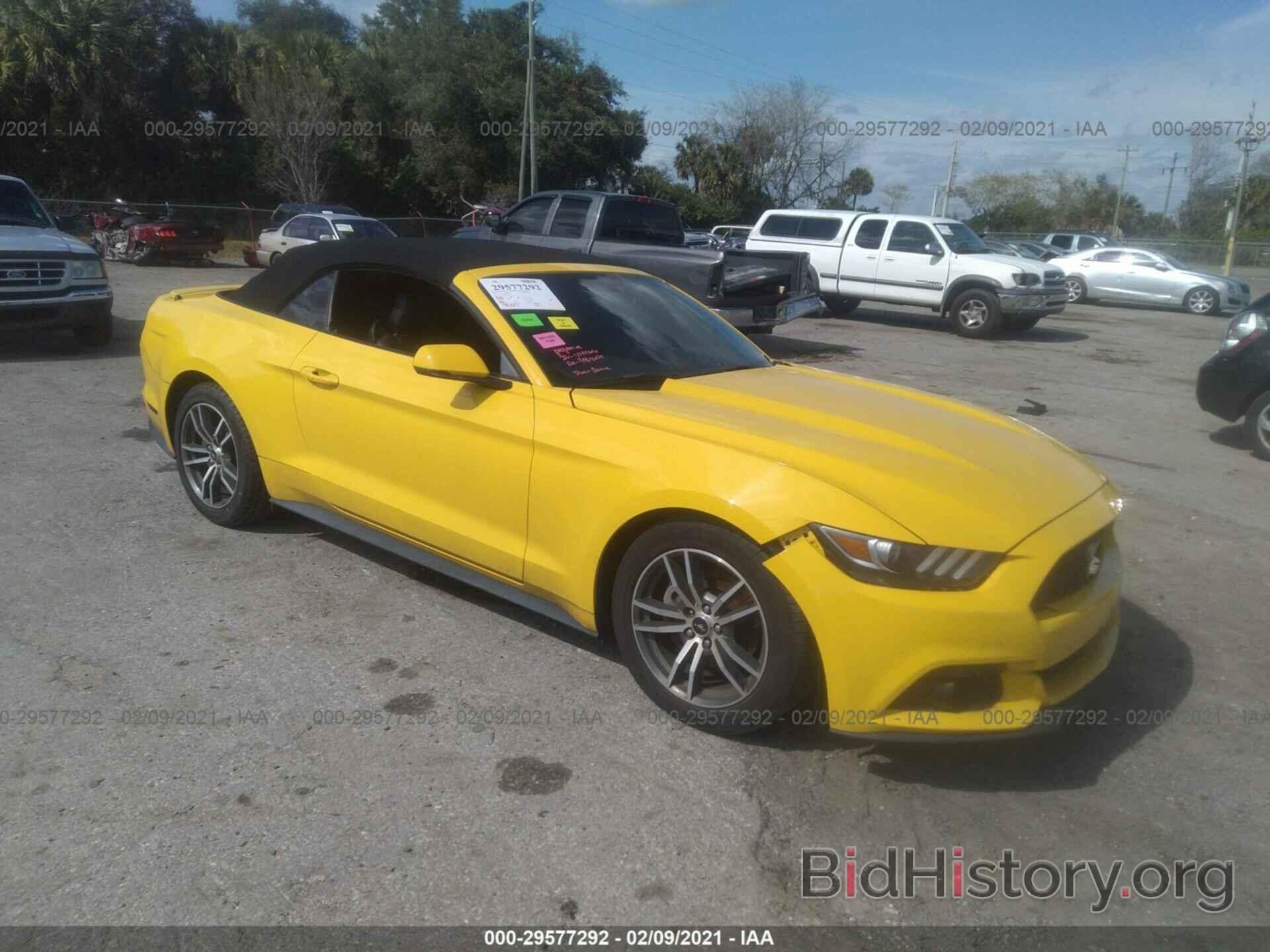 Photo 1FATP8UH8G5226863 - FORD MUSTANG 2016