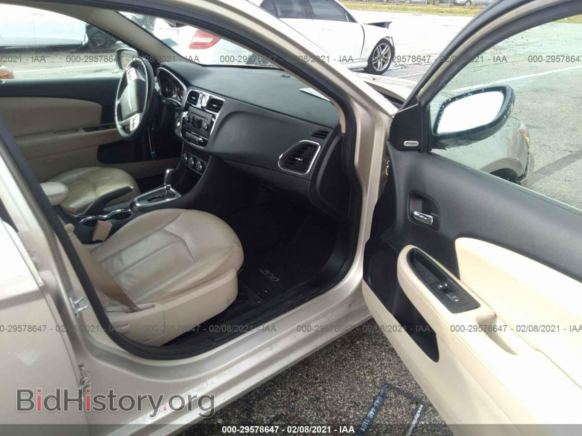 2013 CHRYSLER 200 - VIN: 1C3CCBCG5DN610112 - Фото 5